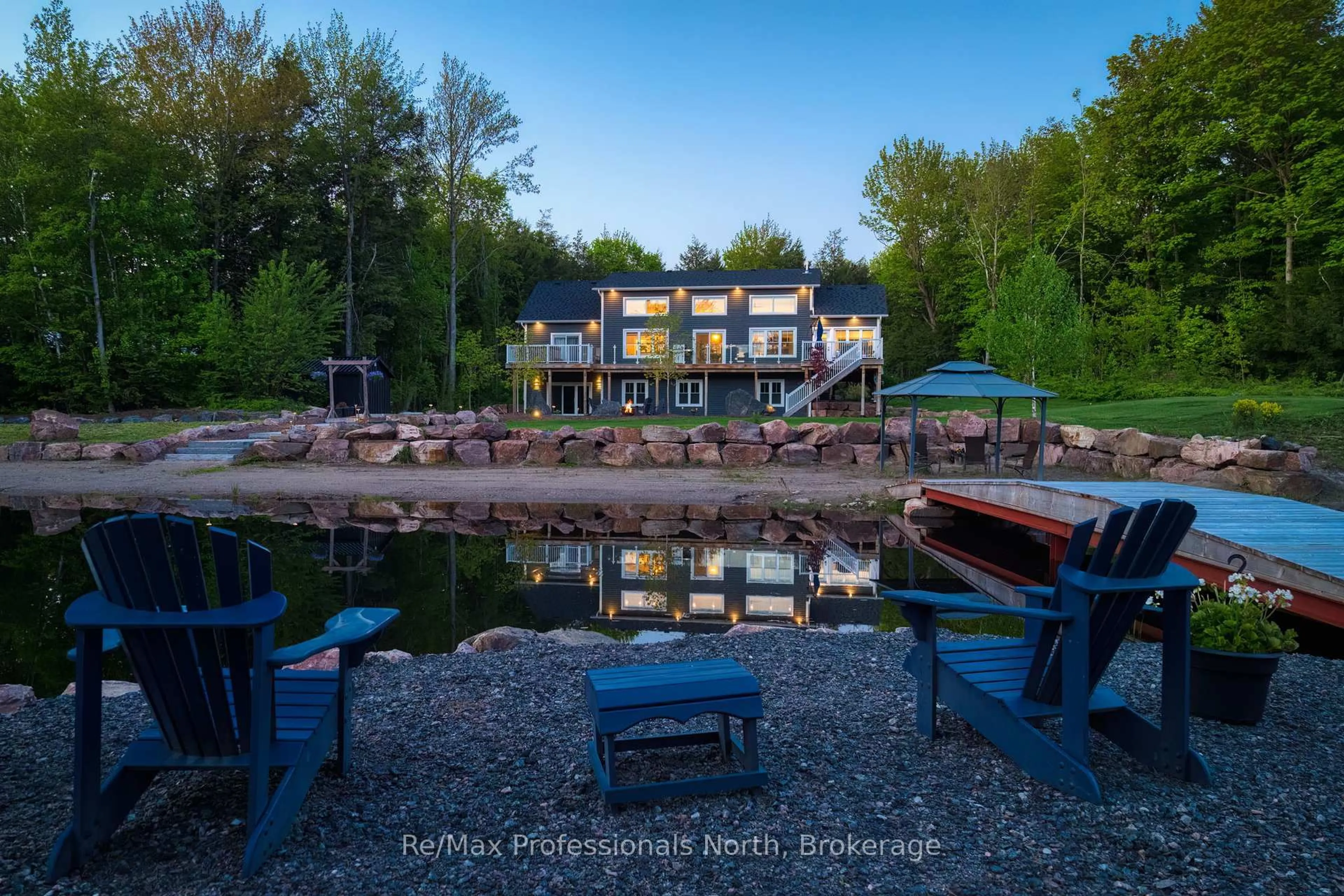 Patio, water/lake/river/ocean view for 1076 Xavier St, Gravenhurst Ontario P0E 1G0