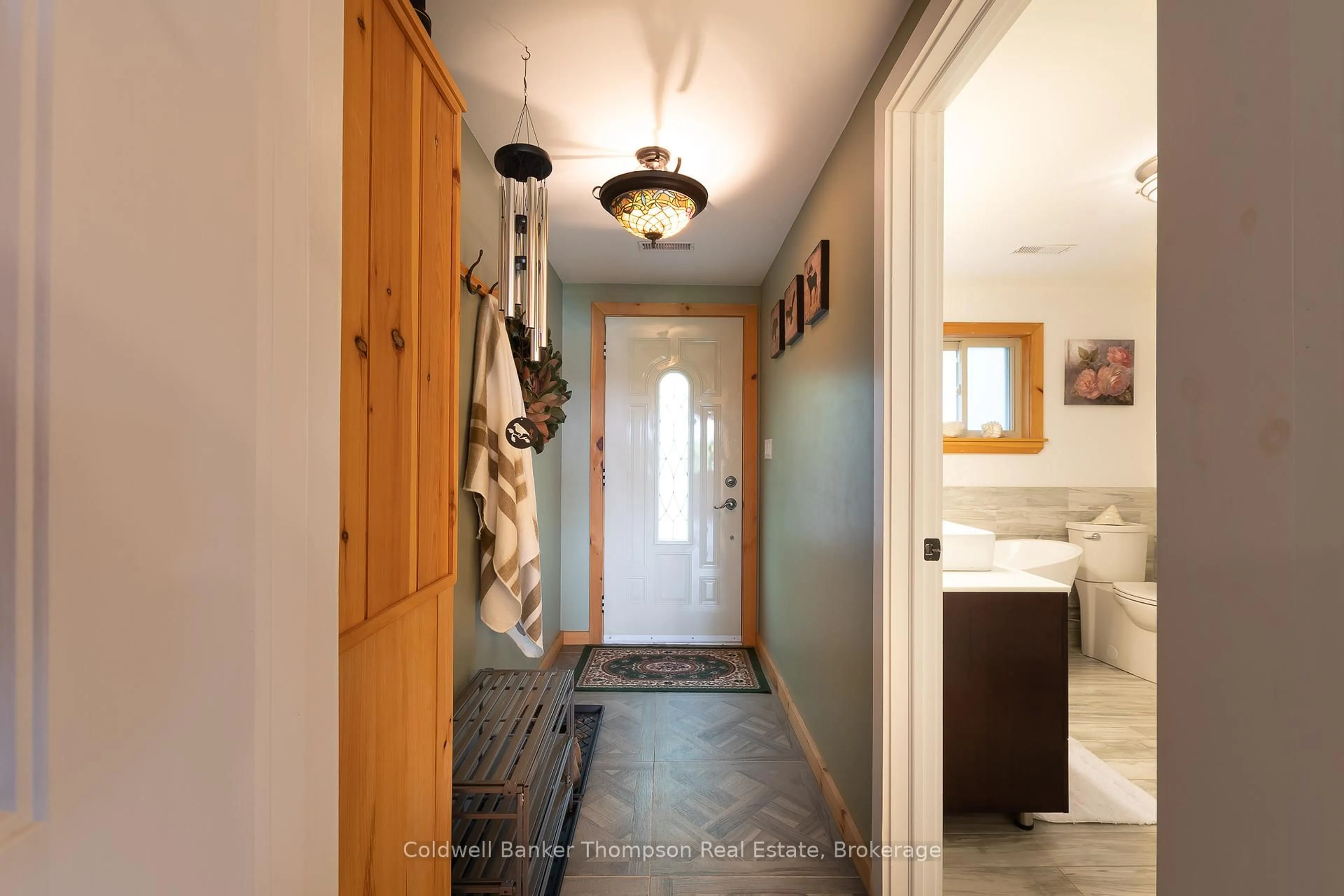 Indoor entryway for 57 Mayflower Lane, Perry Ontario P0A 1J0