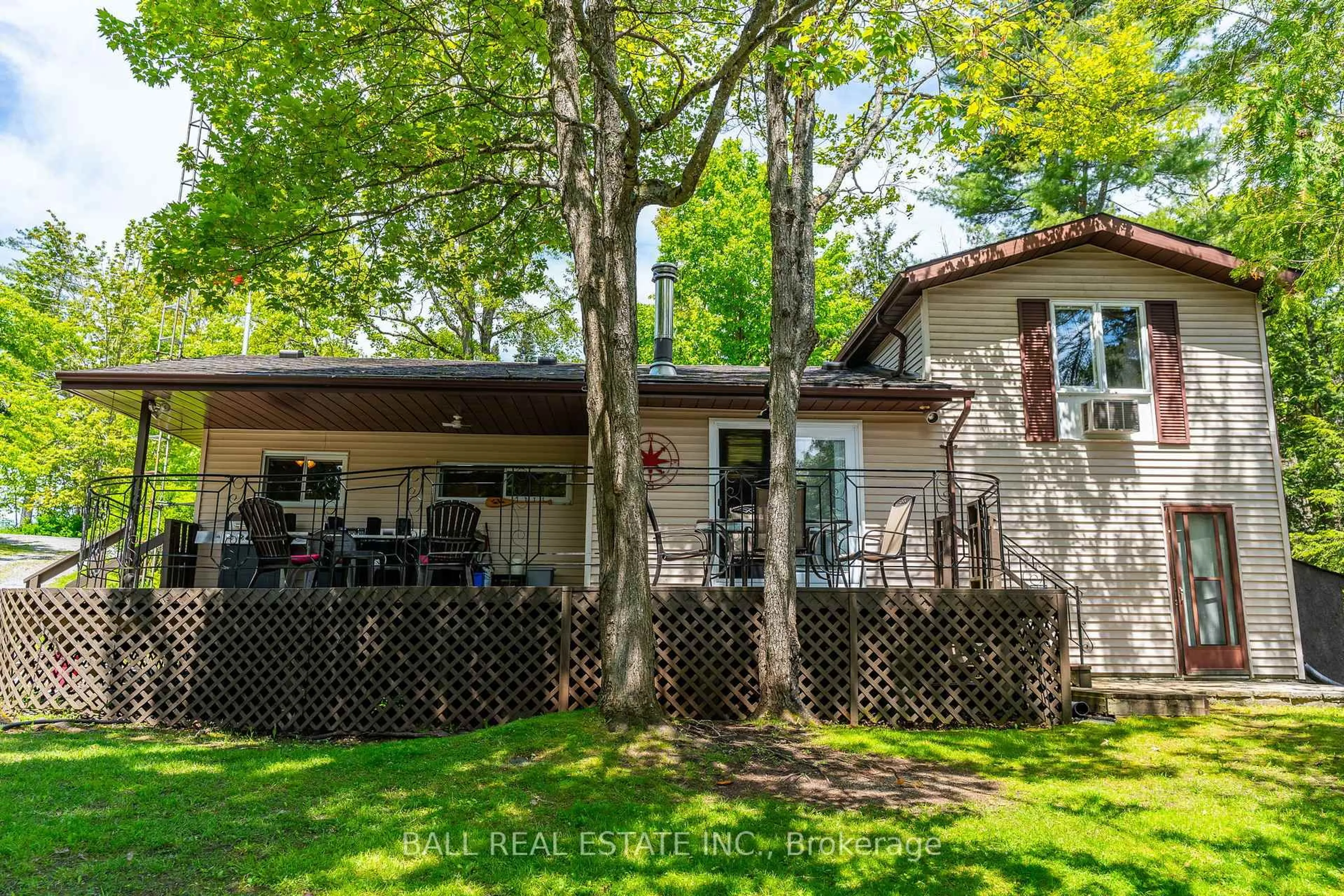 Home with vinyl exterior material, unknown for 73 Sunset Crt, Trent Lakes Ontario K0M 1A0