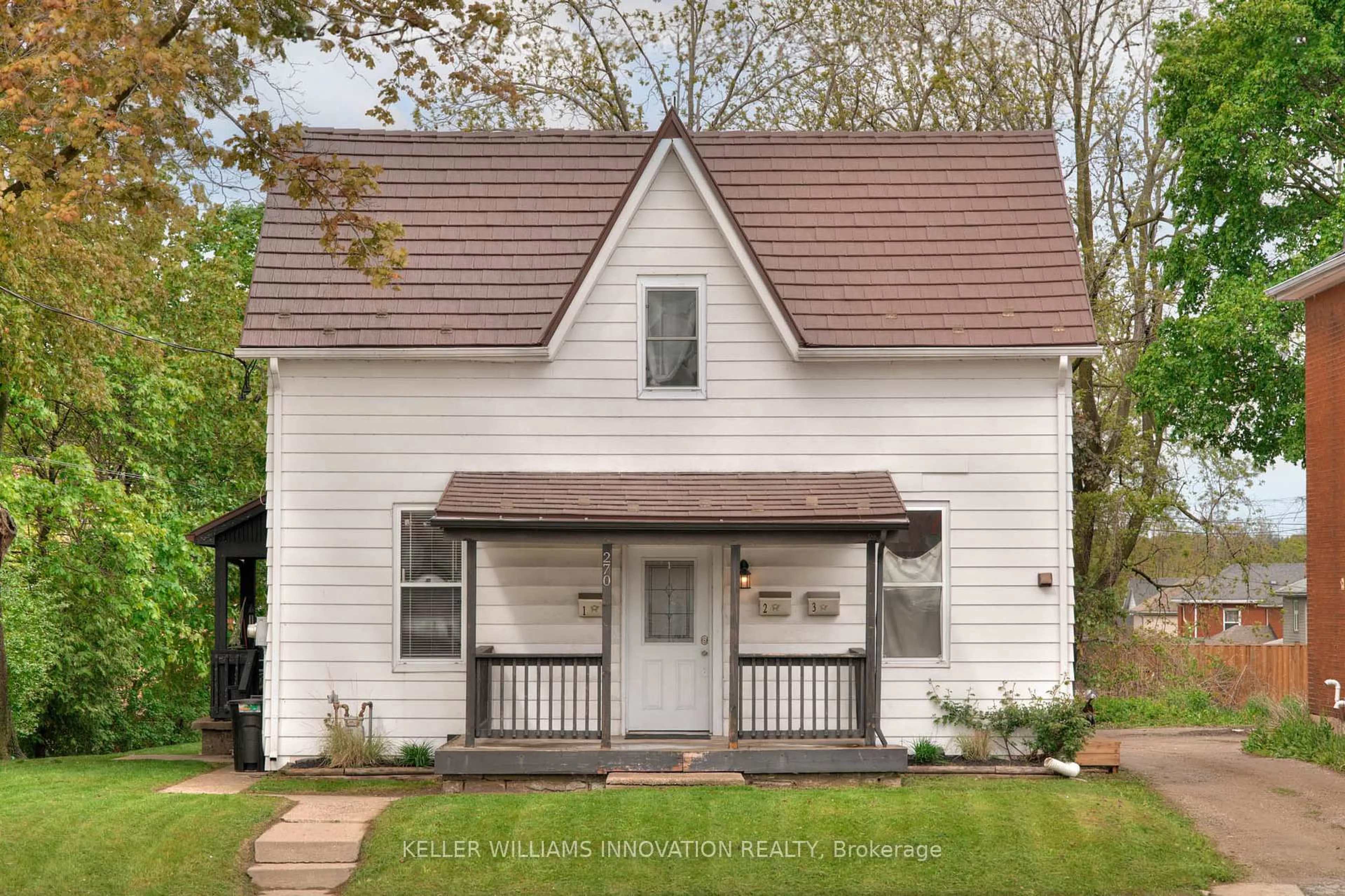 Home with vinyl exterior material, street for 270 Water St, Cambridge Ontario N1R 3C3