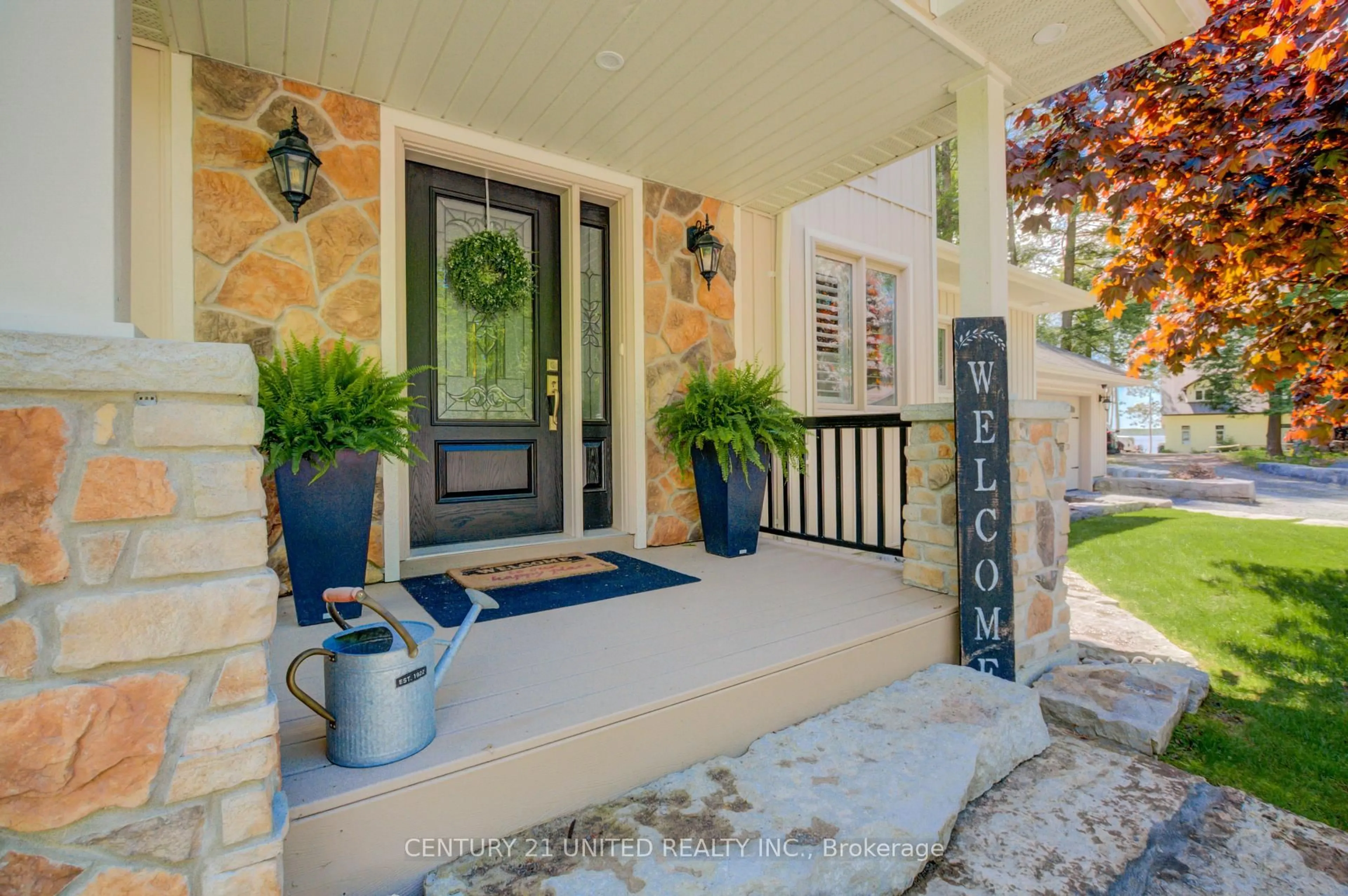 Indoor entryway for 169 Fire Route 44 N/A, Havelock-Belmont-Methuen Ontario K0L 1Z0