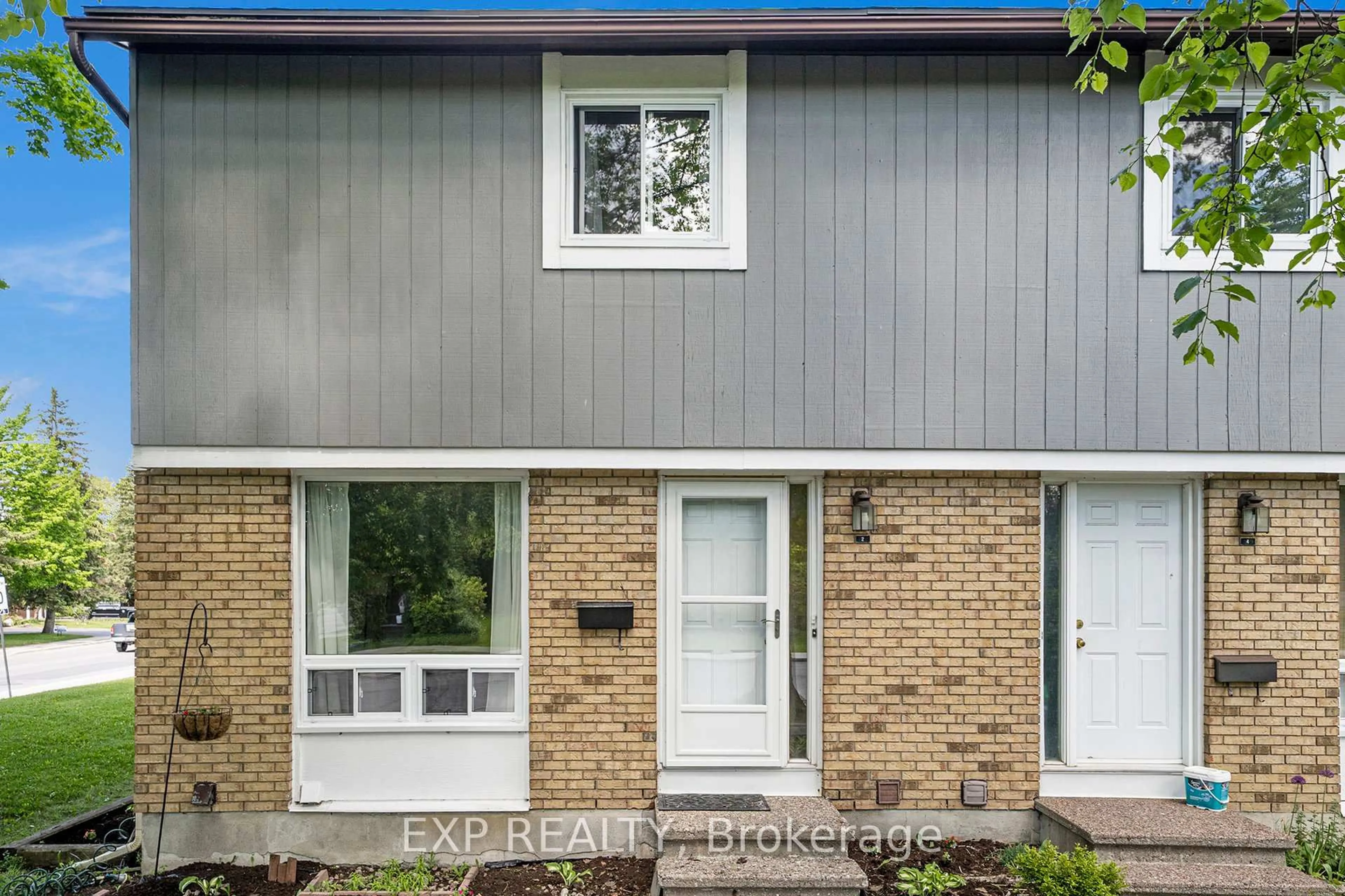 Home with vinyl exterior material, street for 2 Sherway Dr, Ottawa Ontario K2J 1N3