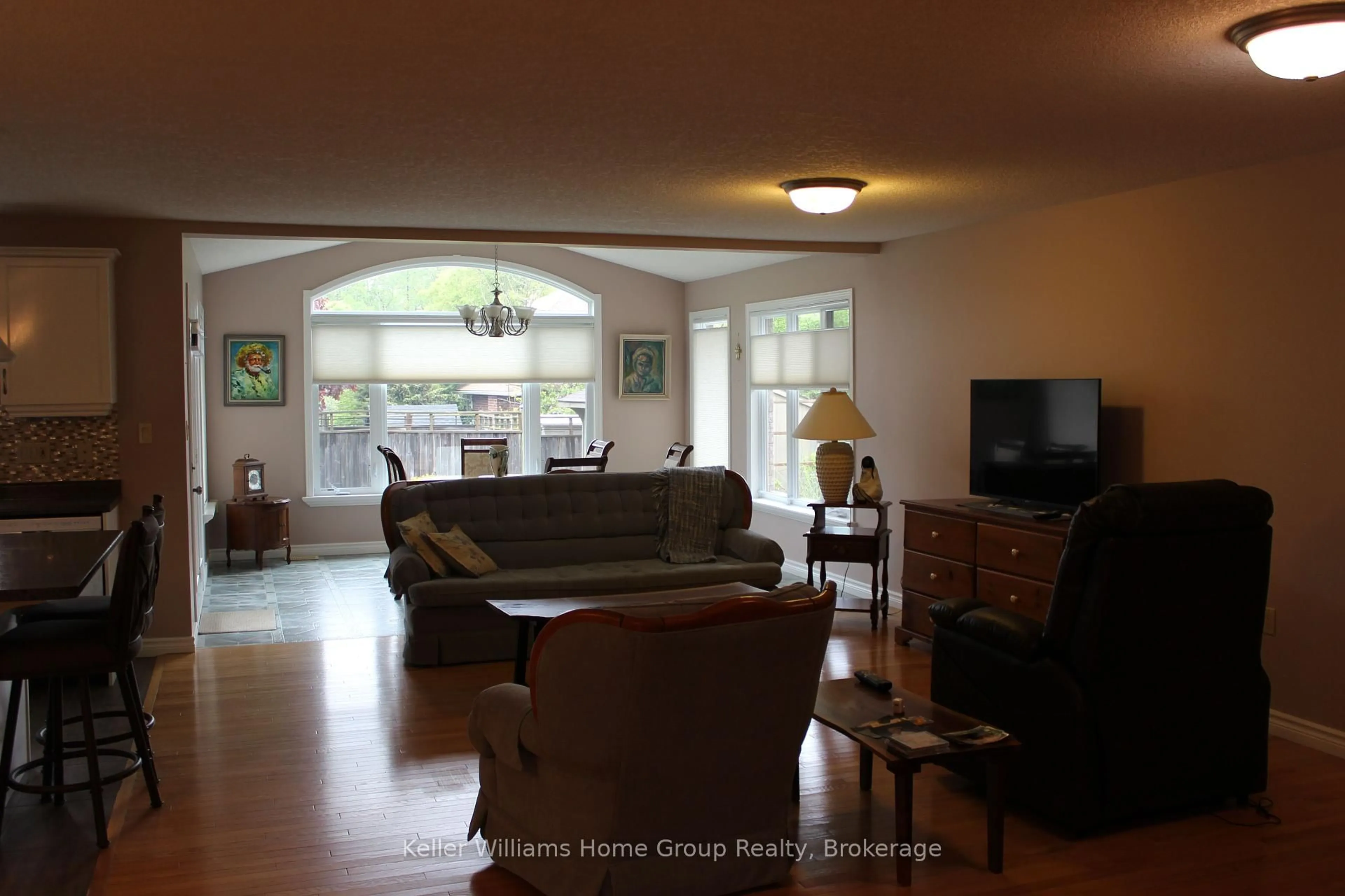 Living room with furniture, ceramic/tile floor for 72 Stanley Cres, Centre Wellington Ontario N0B 1S0