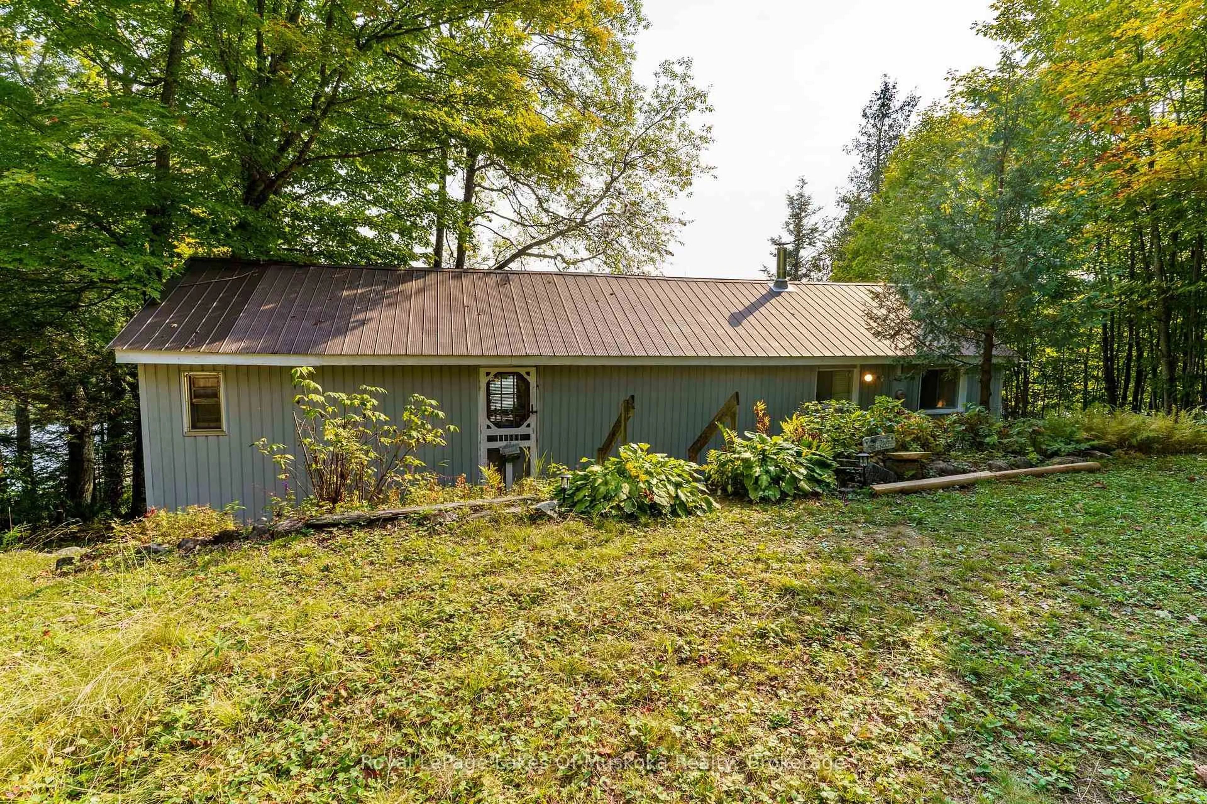 Home with vinyl exterior material, unknown for 1119 GRIST MILL Lane, Algonquin Highlands Ontario P0A 1E0