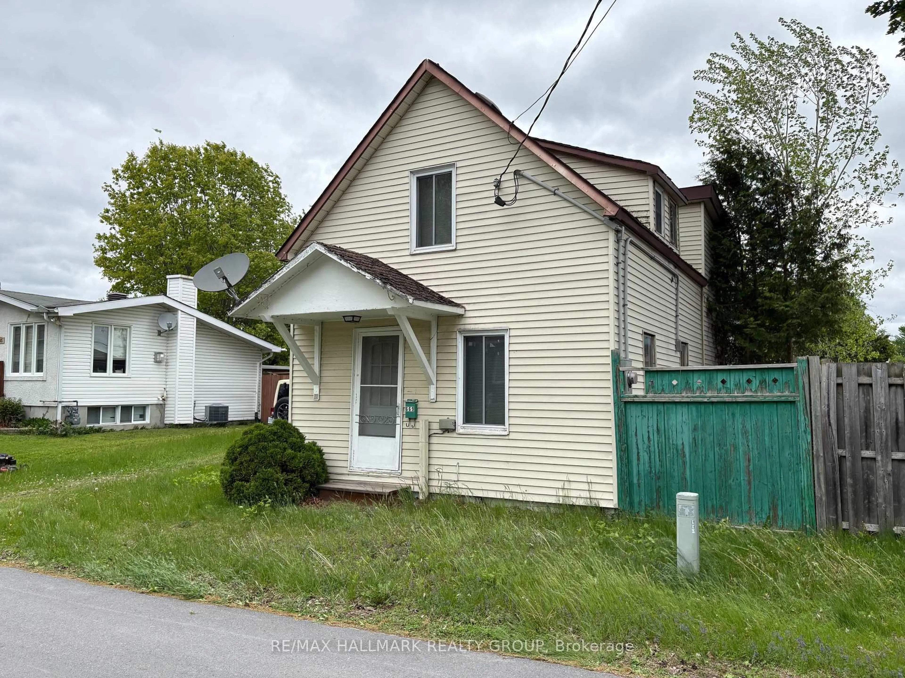 Unknown for 669 Victor St, Clarence-Rockland Ontario K4K 1E4