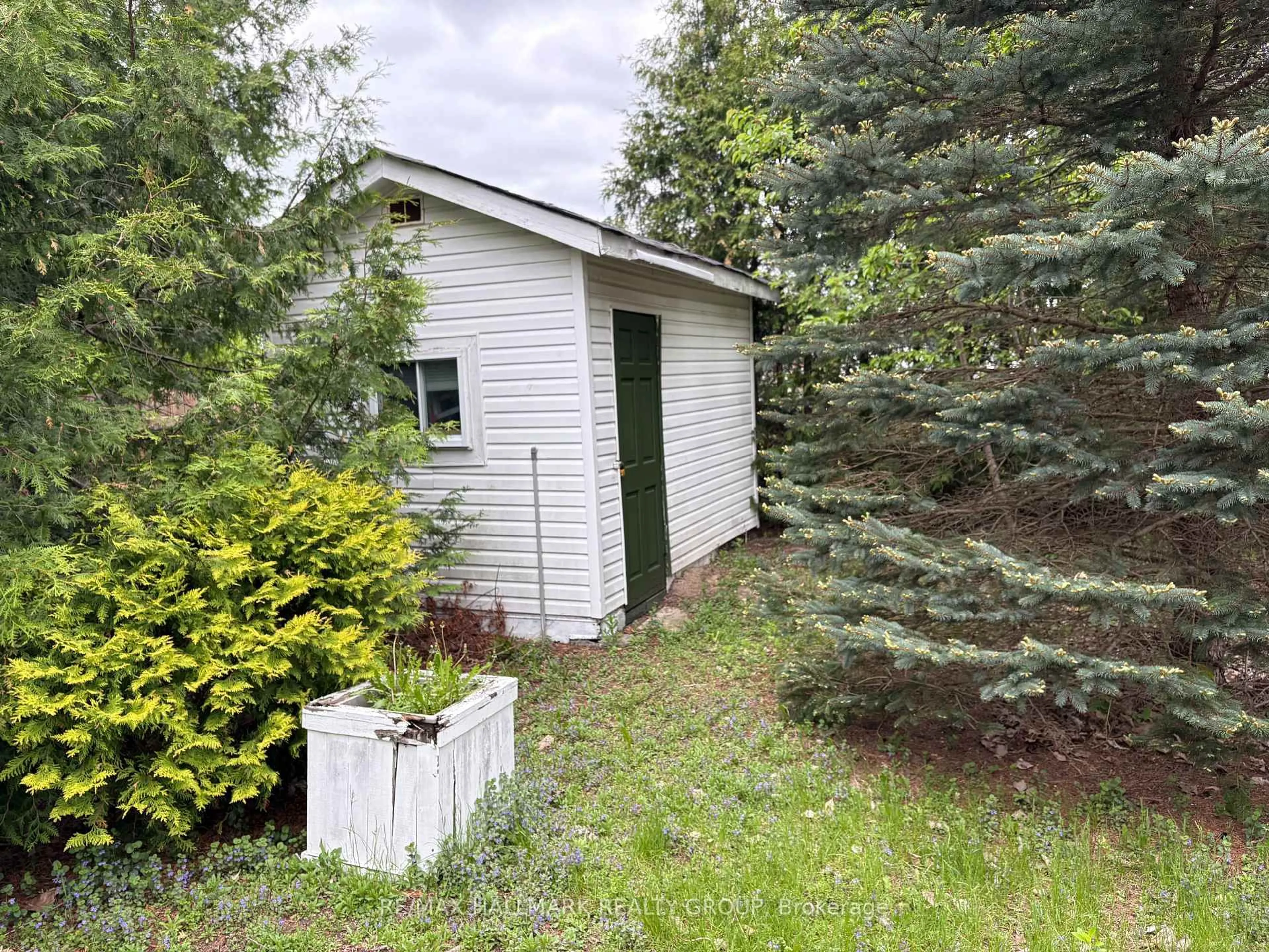 Shed for 669 Victor St, Clarence-Rockland Ontario K4K 1E4