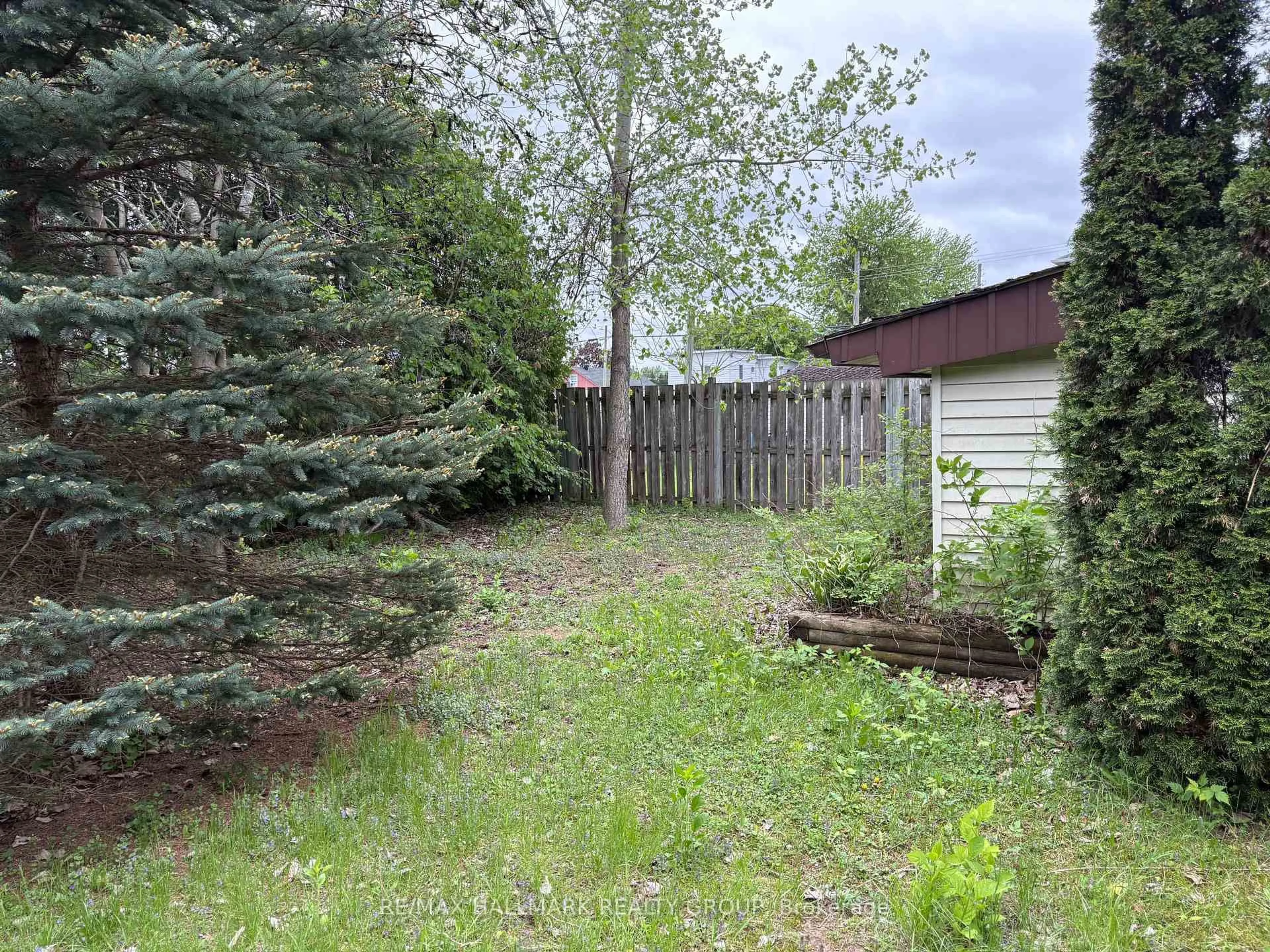 Shed for 669 Victor St, Clarence-Rockland Ontario K4K 1E4