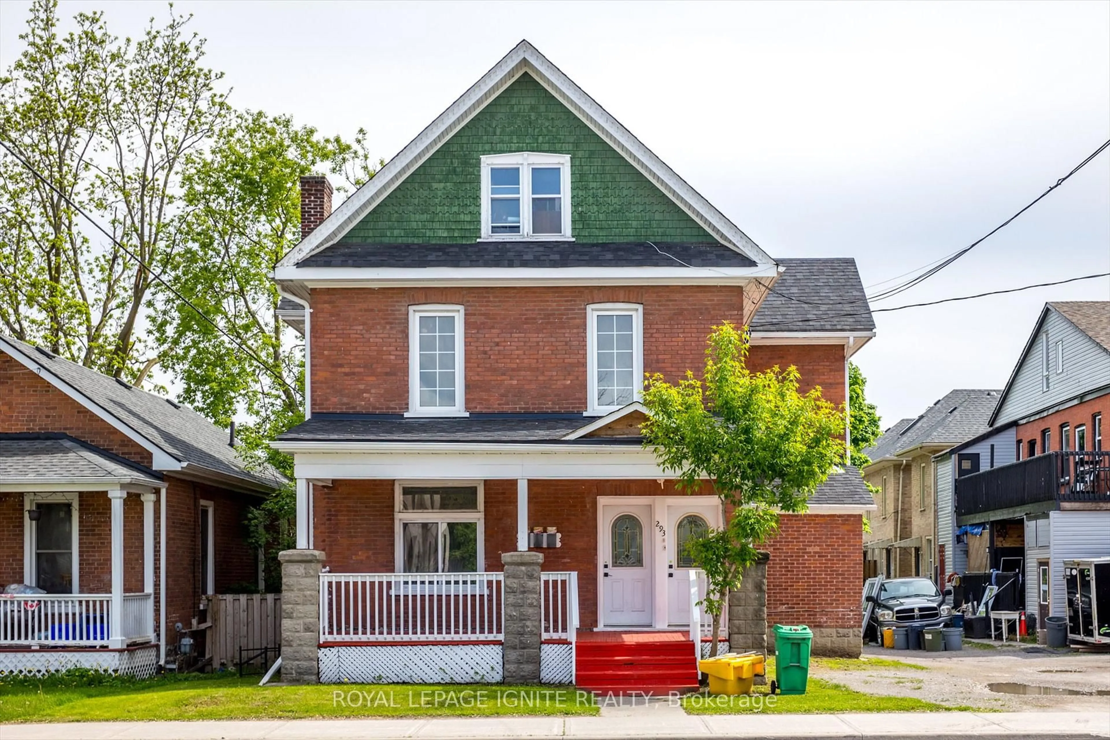 Home with brick exterior material, street for 293 Dalhousie St, Peterborough Central Ontario K9J 2M6