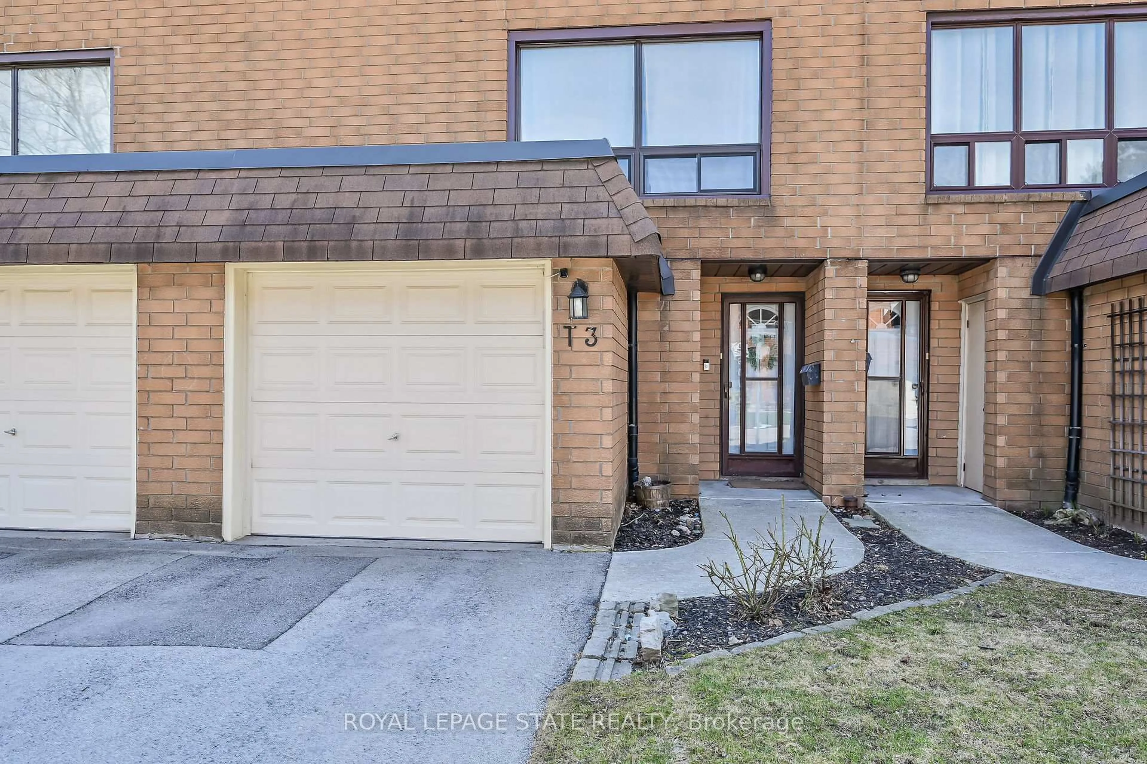Home with brick exterior material, street for 444 Stone Church Rd #T3, Hamilton Ontario L9B 1R1