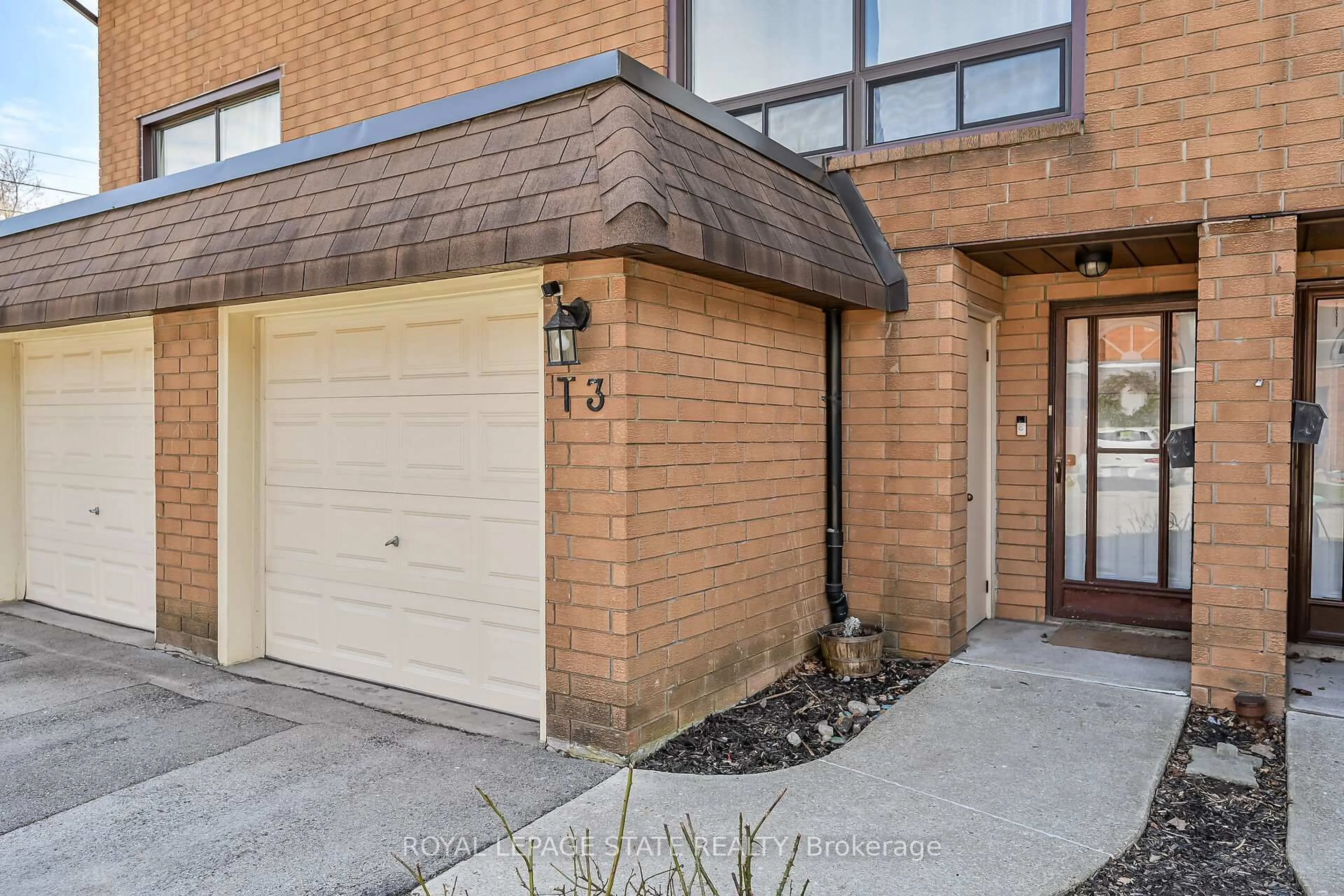 Home with brick exterior material, street for 444 Stone Church Rd #T3, Hamilton Ontario L9B 1R1