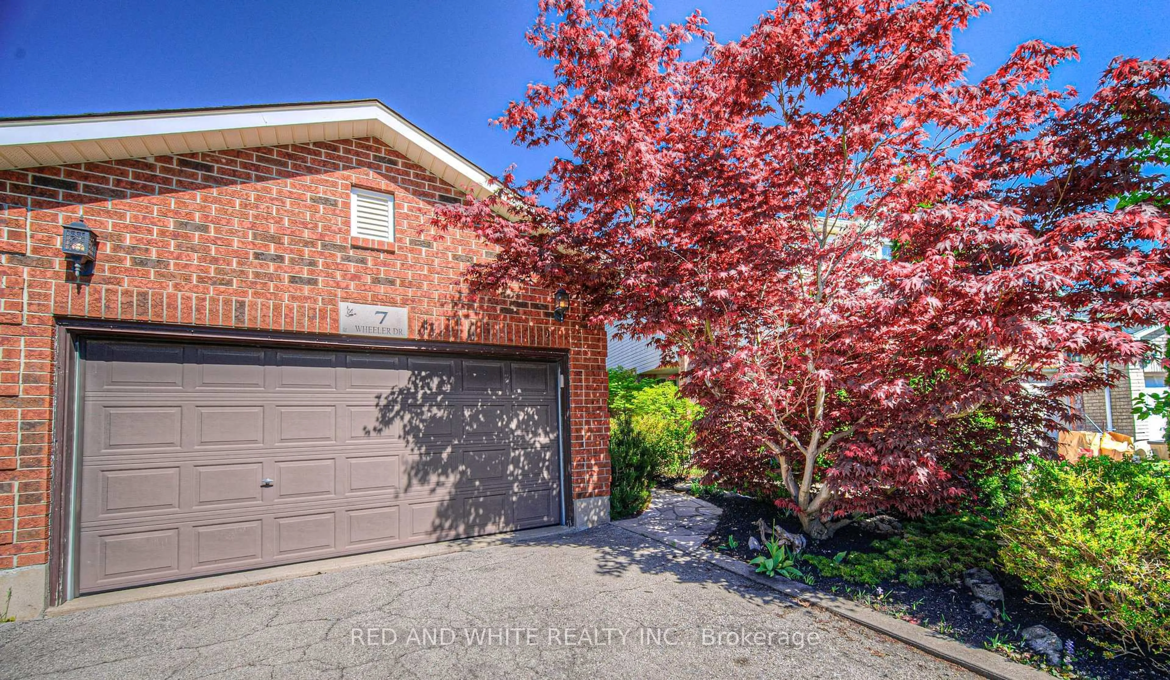 Home with brick exterior material, street for 7 Wheeler Dr, Cambridge Ontario N1P 1E5