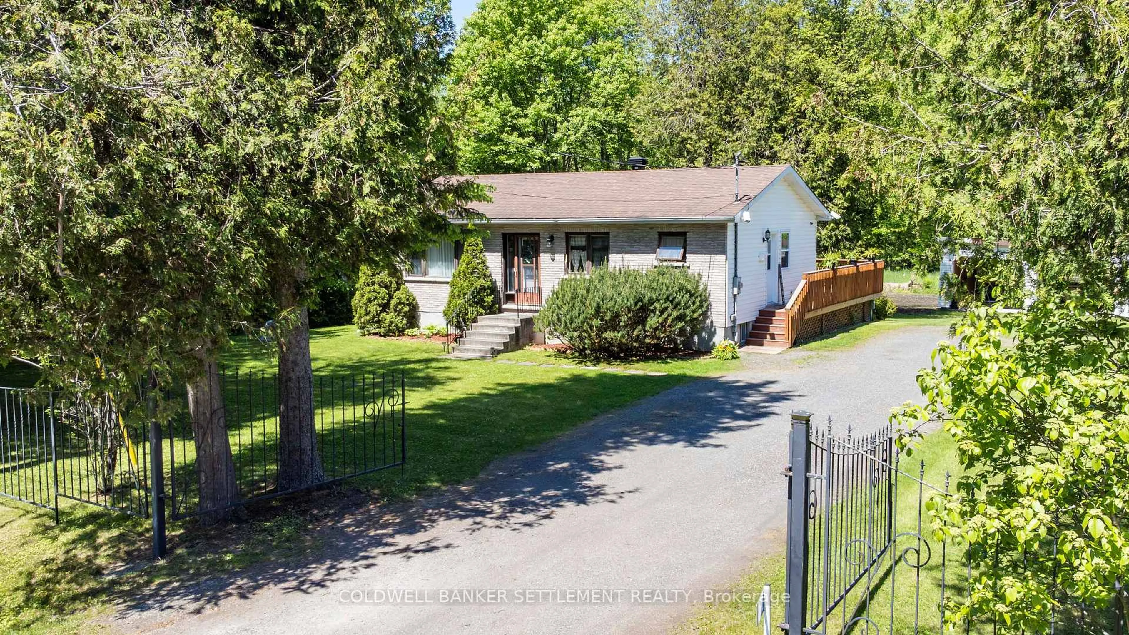 A pic from outside/outdoor area/front of a property/back of a property/a pic from drone, street for 2762 Dummond Concession 7 Rd, Perth Ontario K7H 3C8