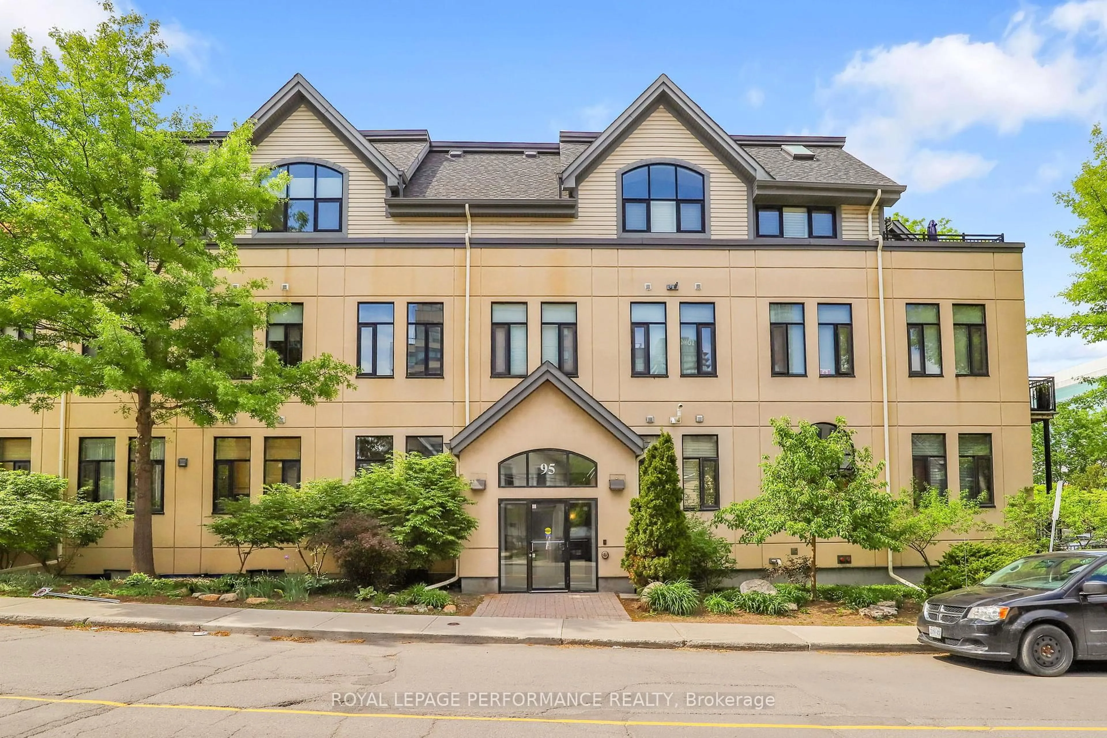 Unknown for 95 Beech St #108, Ottawa Ontario K1S 3J7