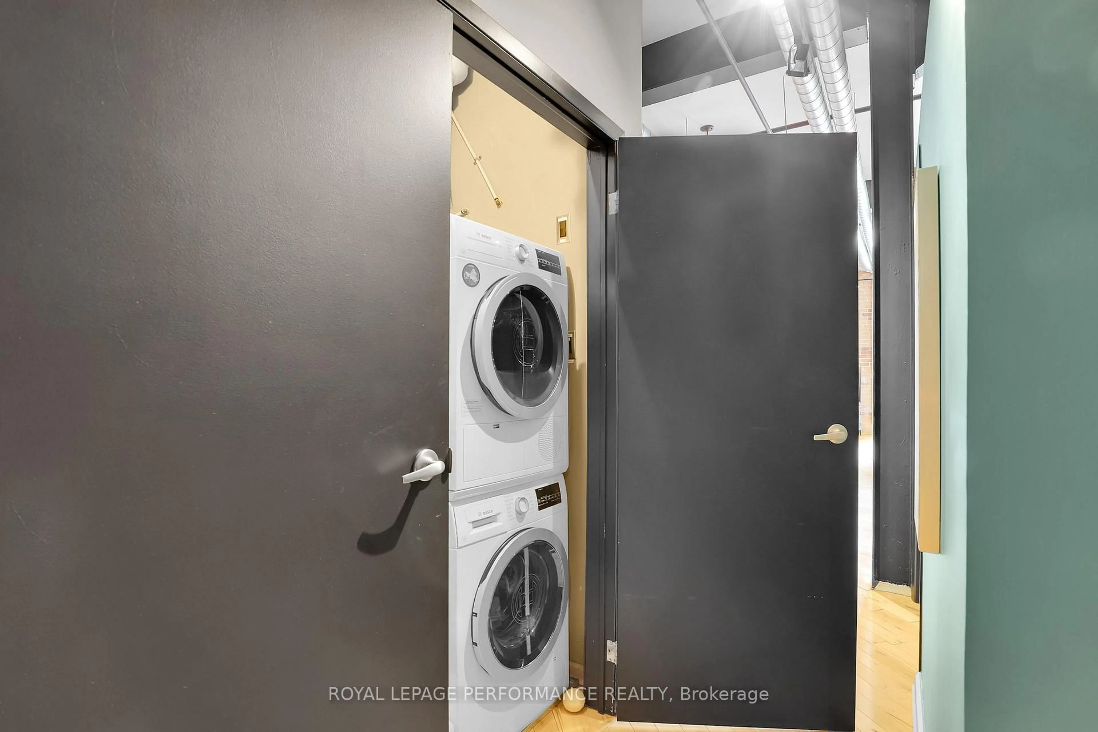 Laundry room for 95 Beech St #108, Ottawa Ontario K1S 3J7