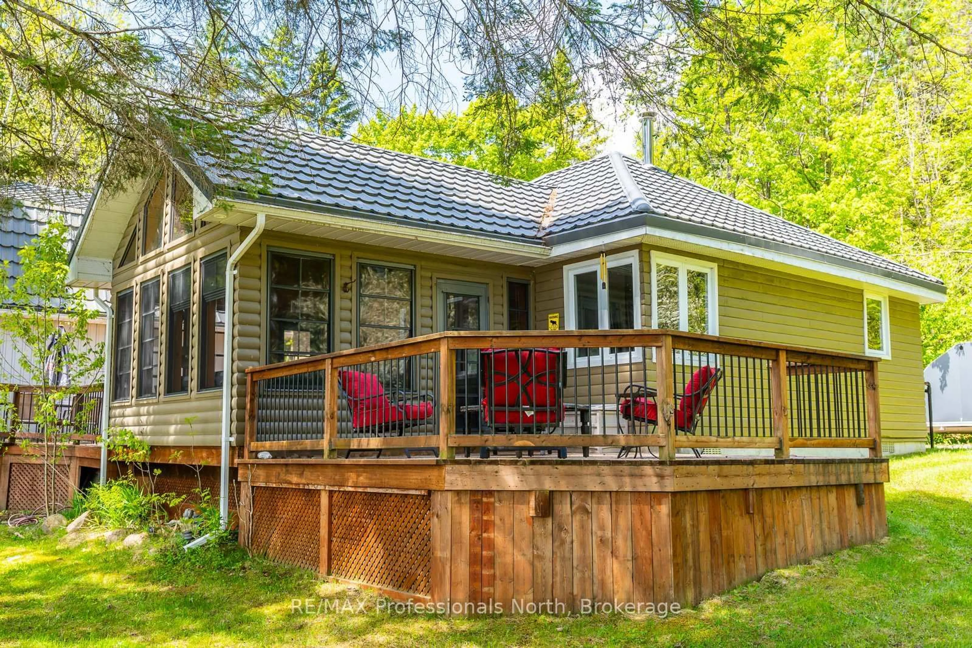 Home with vinyl exterior material, water/lake/river/ocean view for 1363 Walker Line, Algonquin Highlands Ontario K0M 1S0