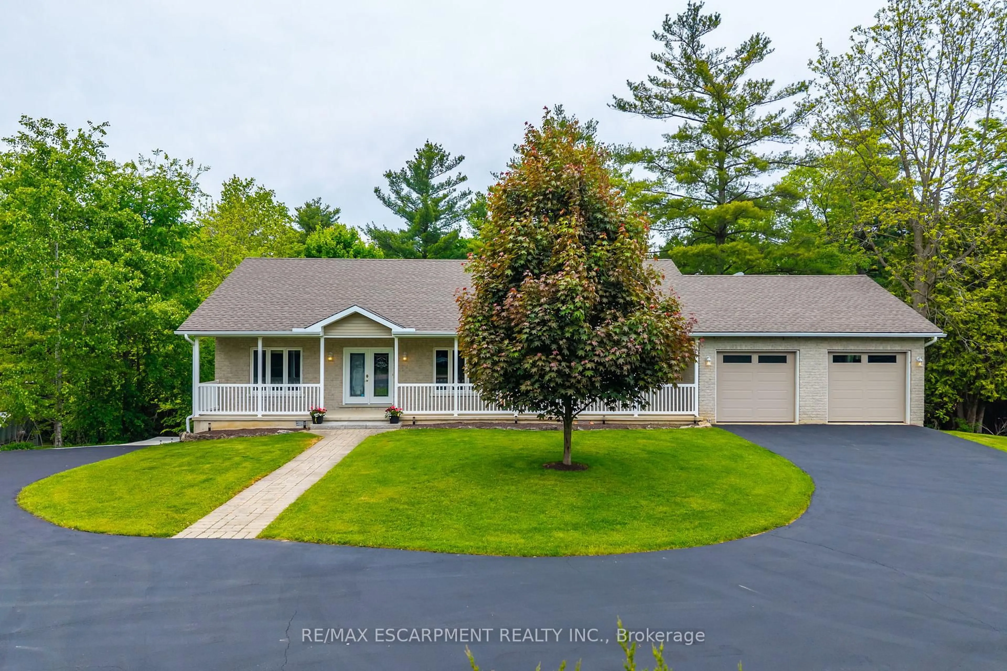 A pic from outside/outdoor area/front of a property/back of a property/a pic from drone, unknown for 1323 8TH Concession Rd, Hamilton Ontario N0B 2J0