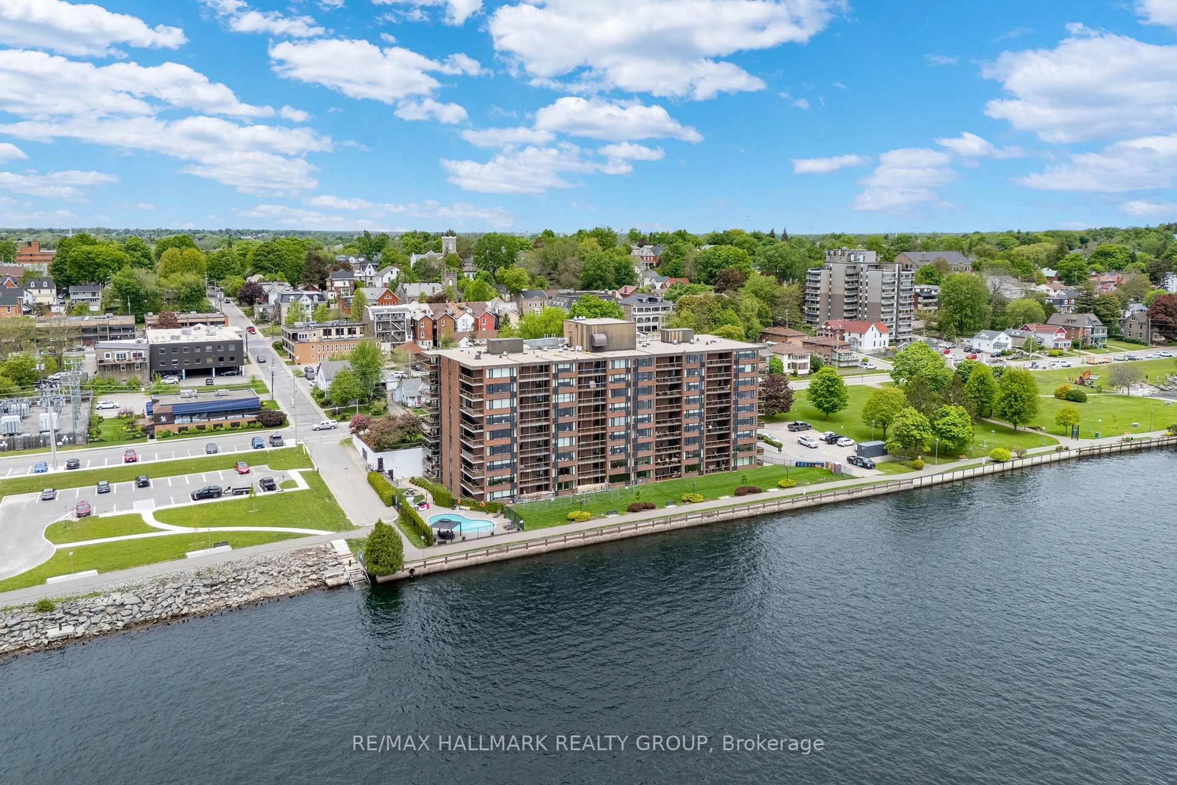 A pic from outside/outdoor area/front of a property/back of a property/a pic from drone, water/lake/river/ocean view for 55 WATER St #405, Brockville Ontario K6V 1A3