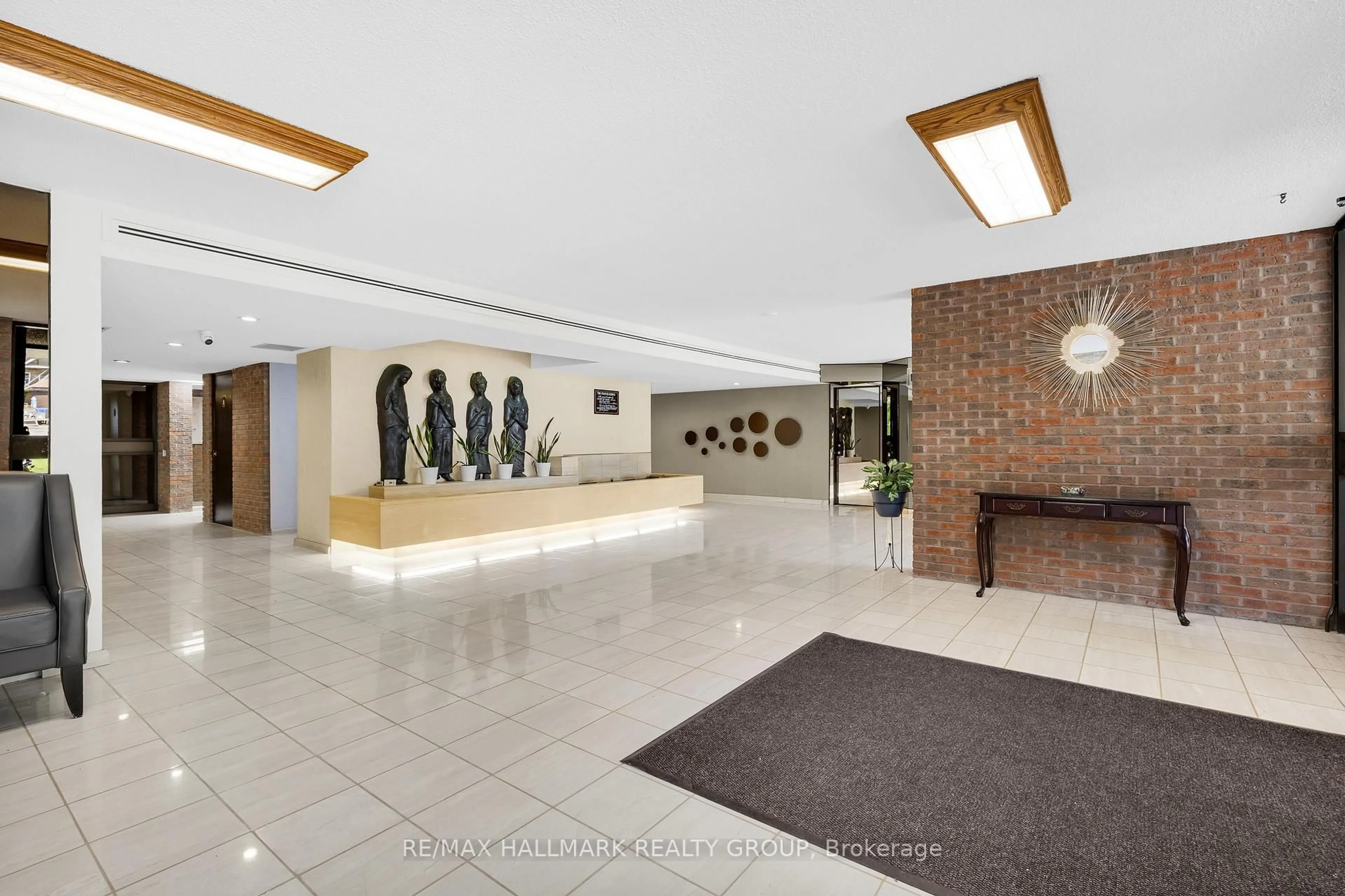 Lobby for 55 WATER St #405, Brockville Ontario K6V 1A3