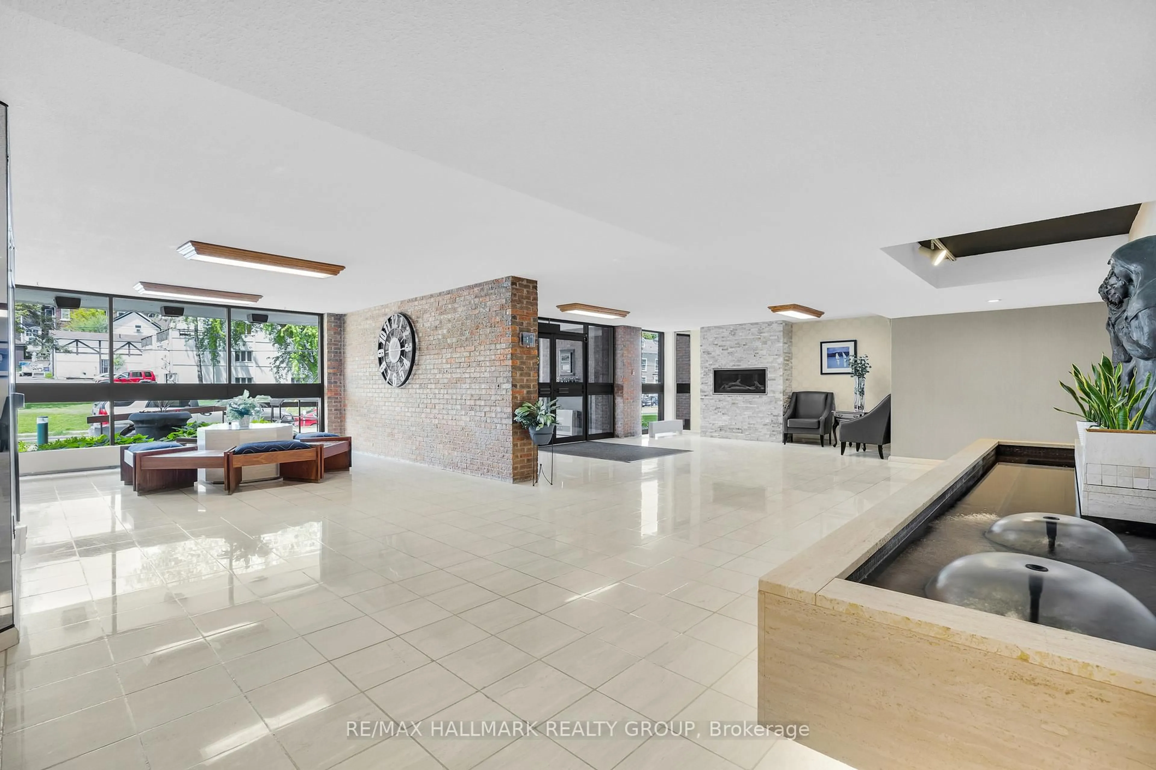 Lobby for 55 WATER St #405, Brockville Ontario K6V 1A3