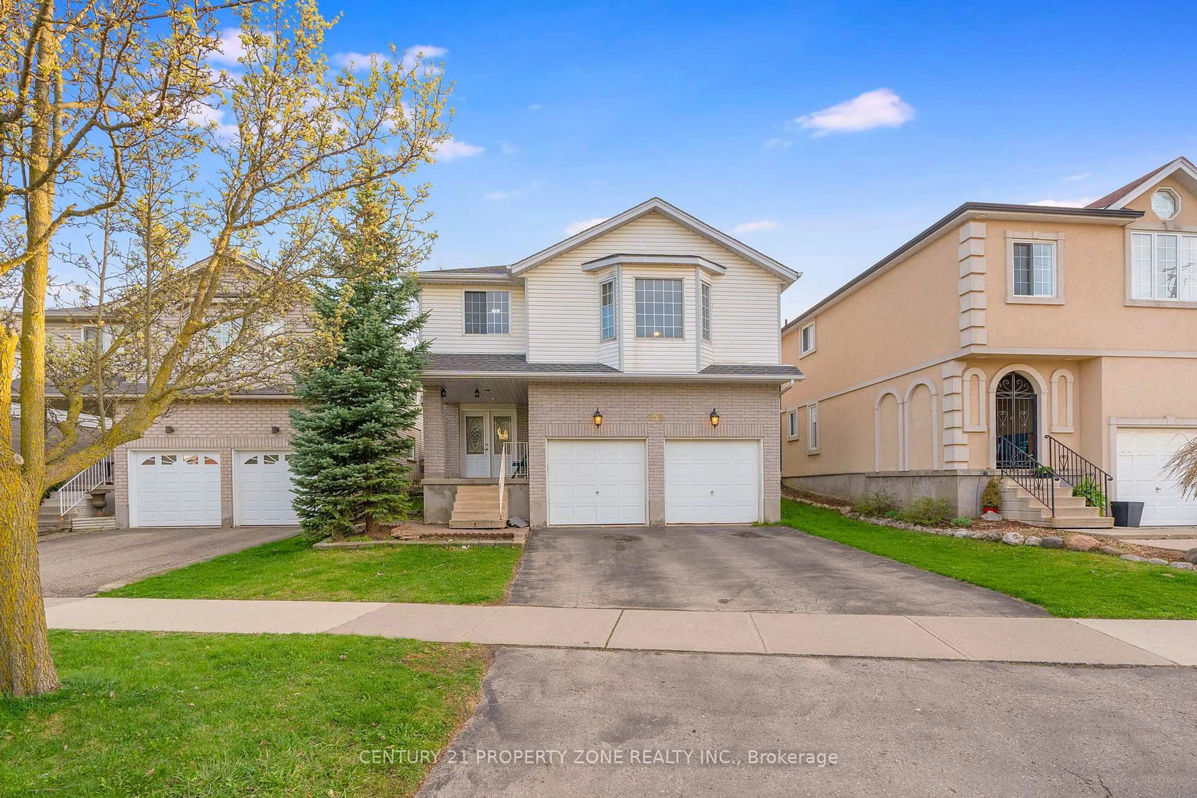 Home with vinyl exterior material, street for 359 Otterbein Rd, Kitchener Ontario N2B 3V9