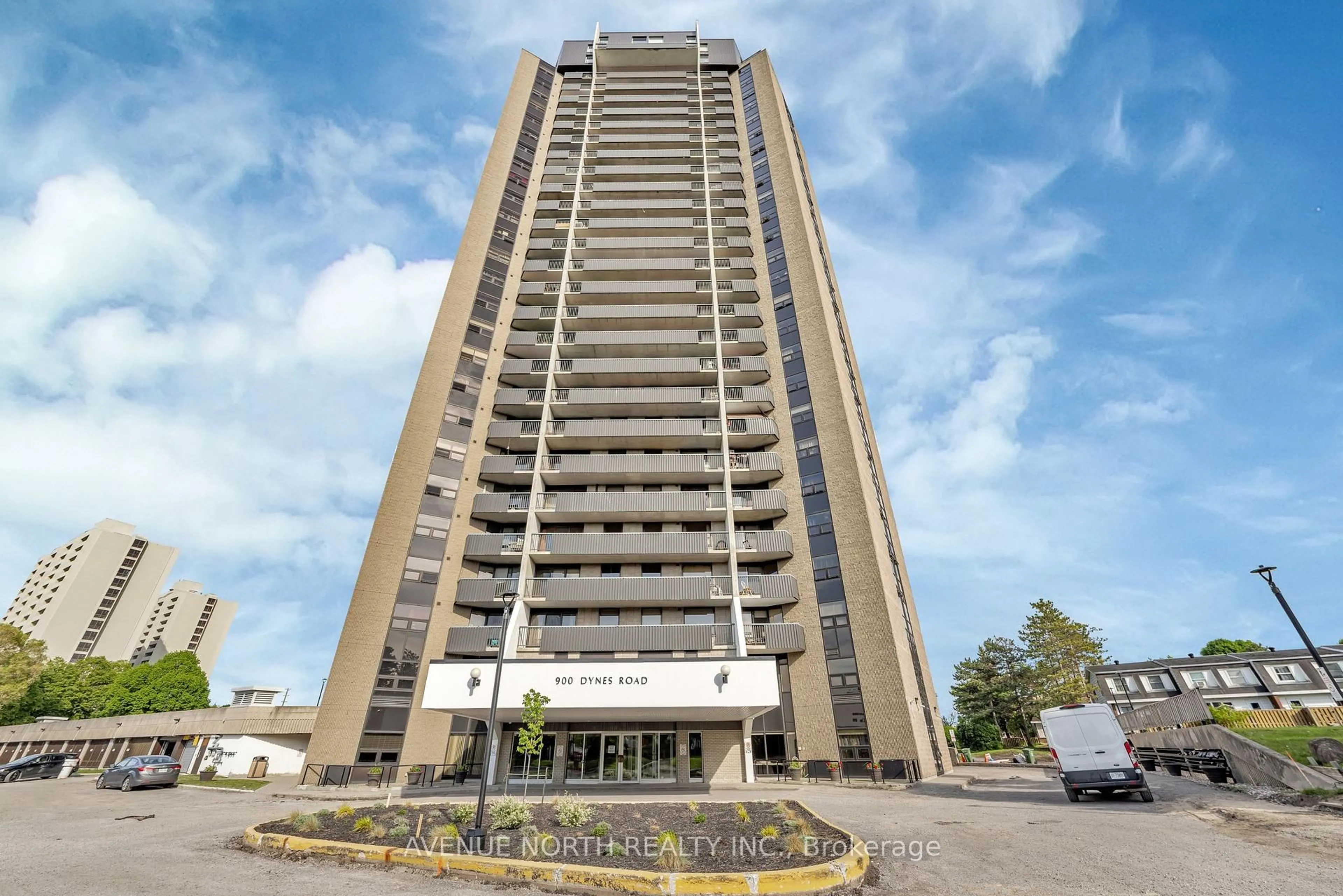 Indoor foyer for 900 Dynes Rd #308, Ottawa Ontario K2C 3L6