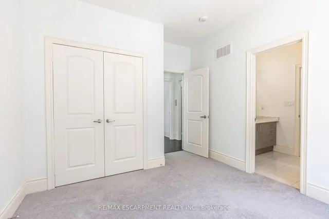 Additional property image - 219 Humphrey St