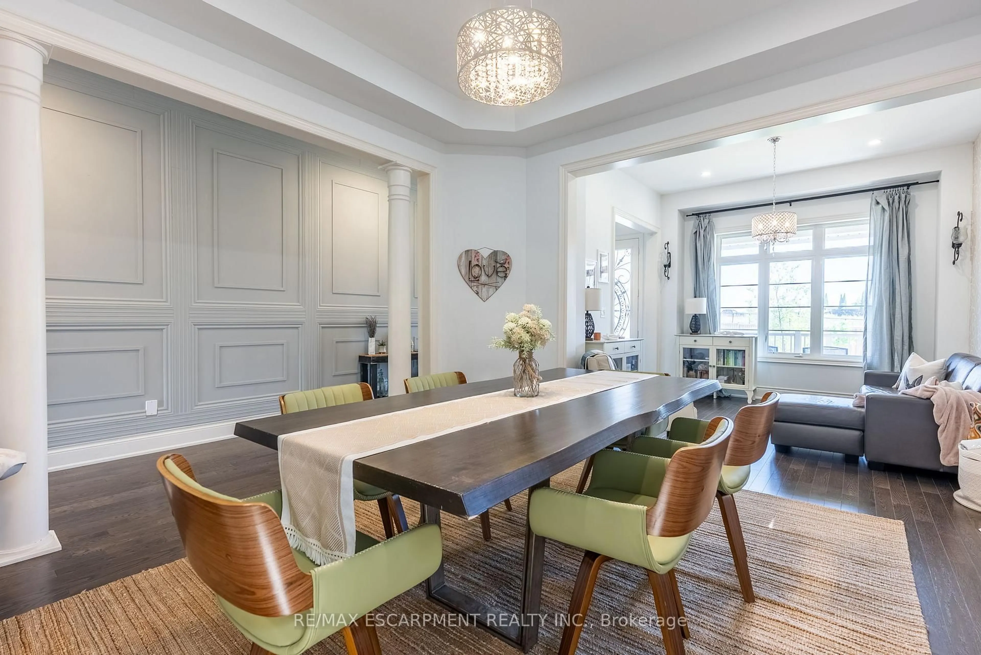 Dining room, unknown for 219 Humphrey St, Hamilton Ontario L8B 1X4