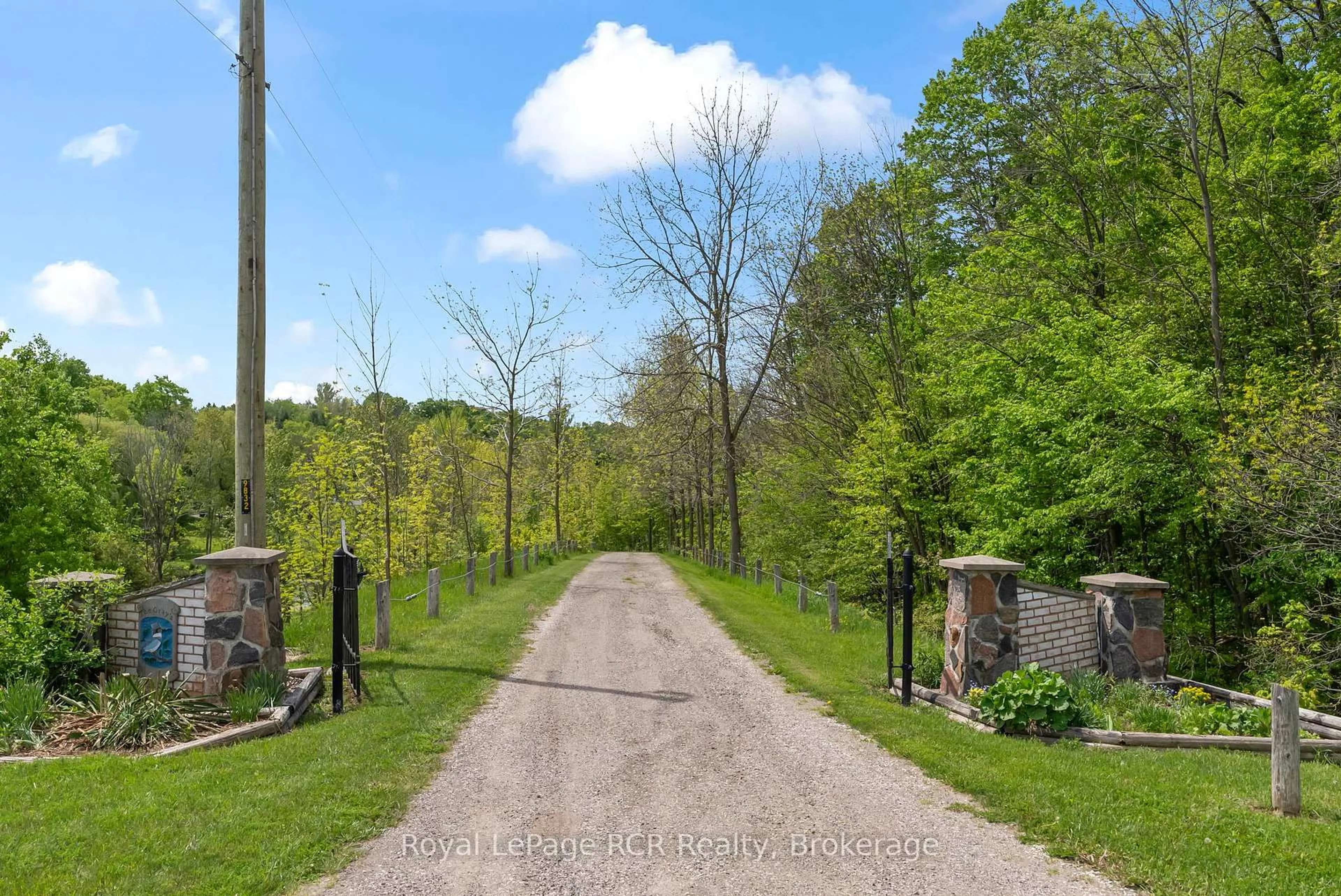 A pic from outside/outdoor area/front of a property/back of a property/a pic from drone, unknown for 2455 Highway 9 Highway, Brockton Ontario N0G 2V0