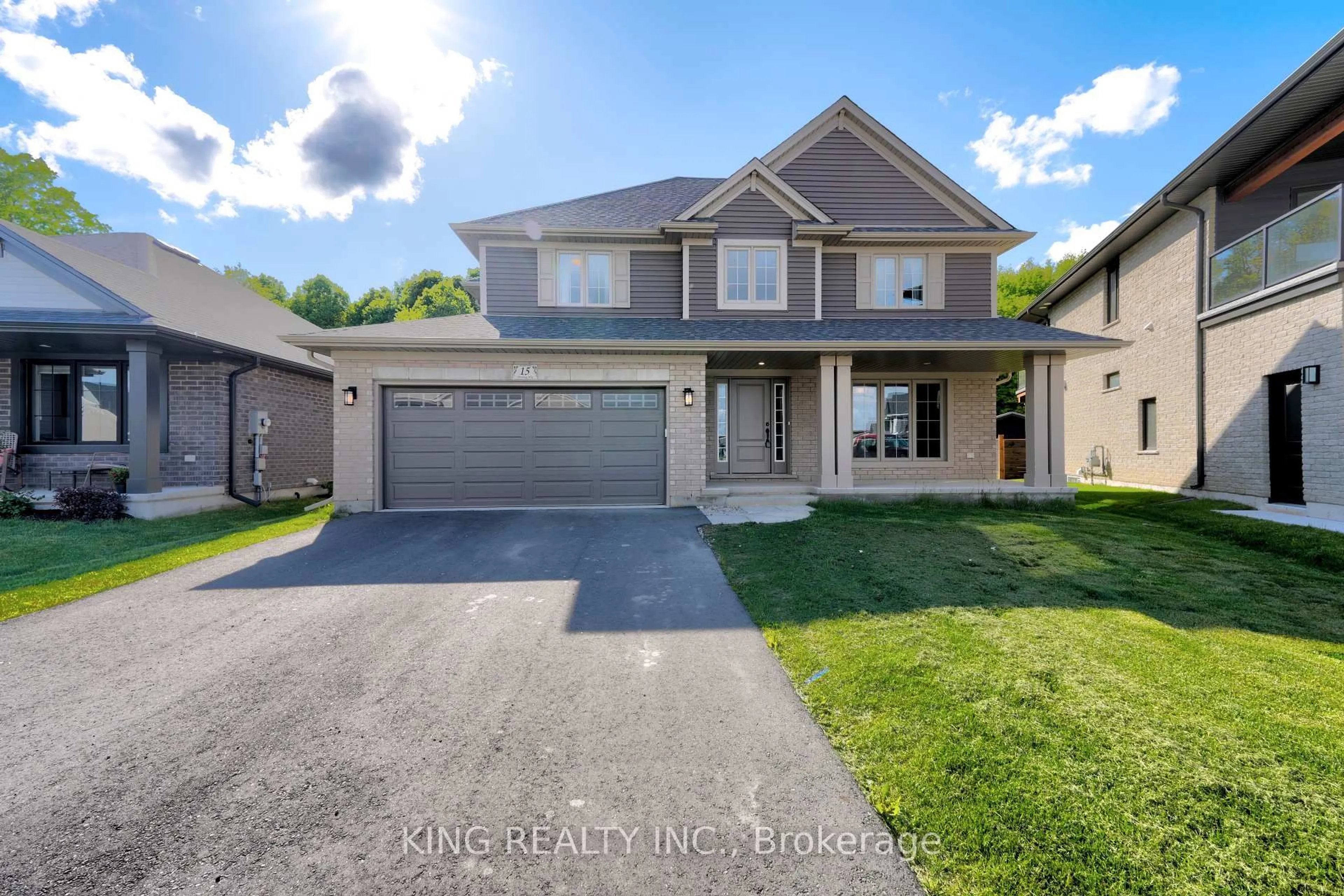 A pic from outside/outdoor area/front of a property/back of a property/a pic from drone, street for 15 Dunning Way, St. Thomas Ontario N5R 0P7