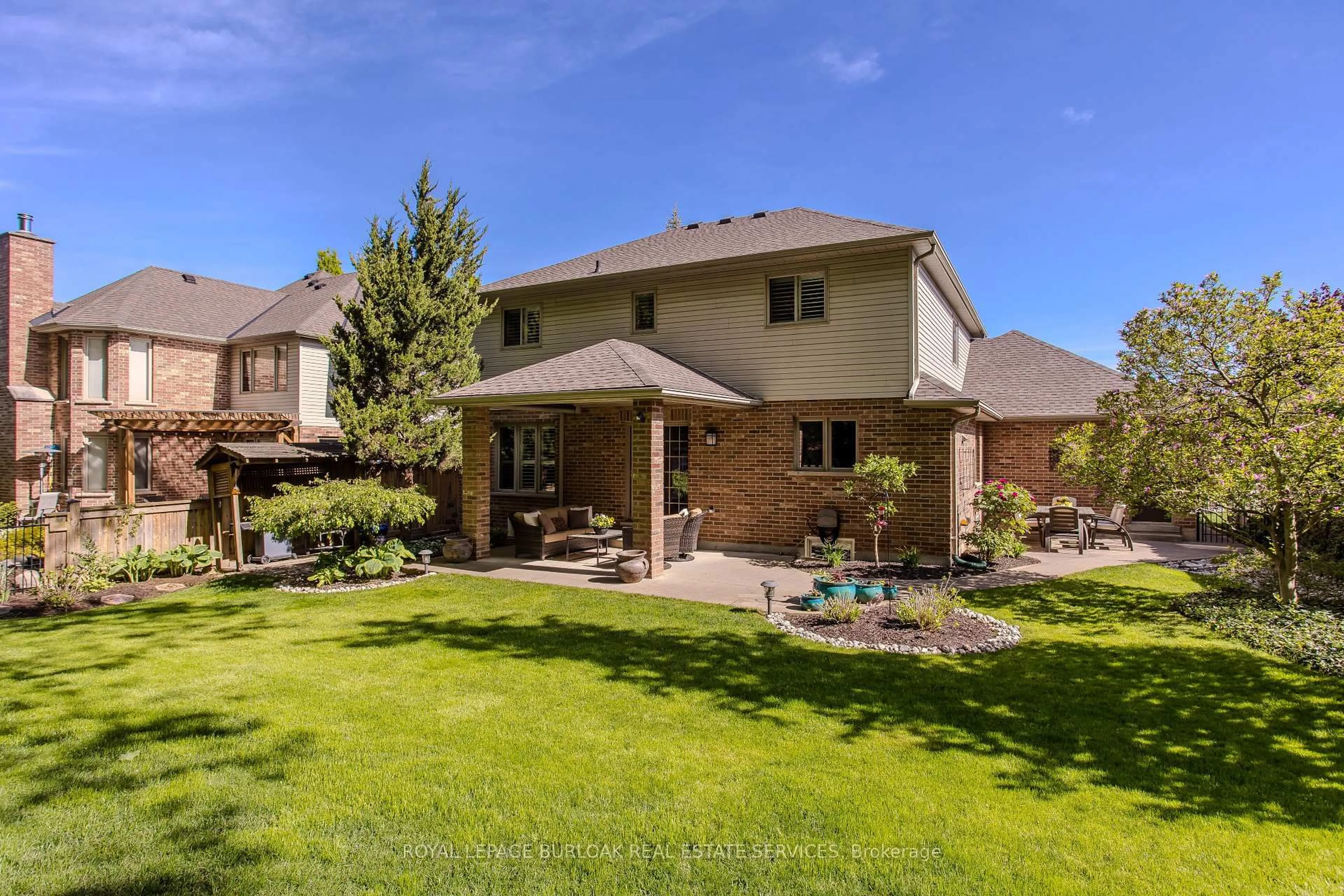 Home with brick exterior material, street for 82 Terrace Dr, Grimsby Ontario L3M 1B5