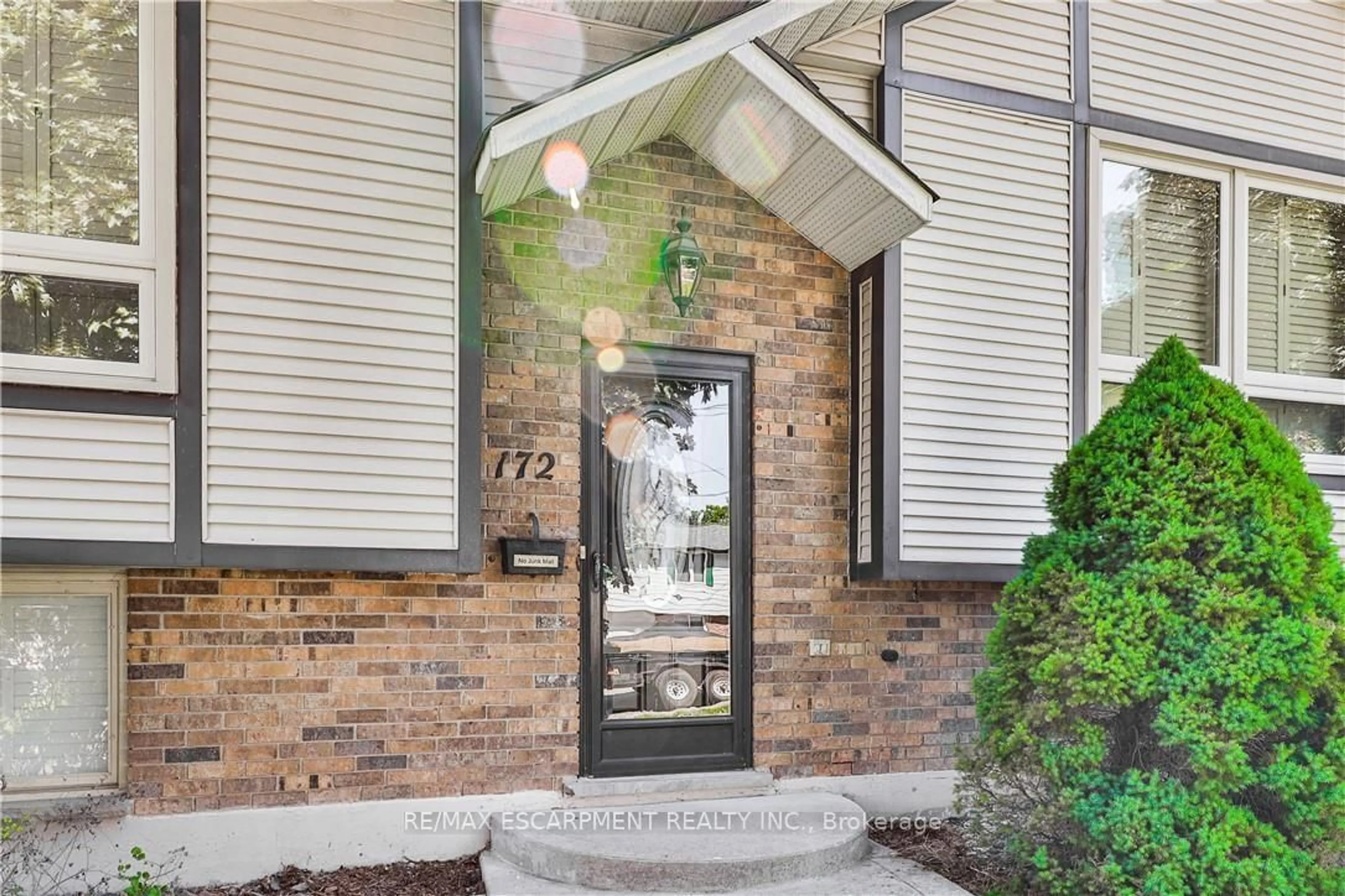 Indoor entryway for 172 HANOVER Pl, Hamilton Ontario L8K 5X6