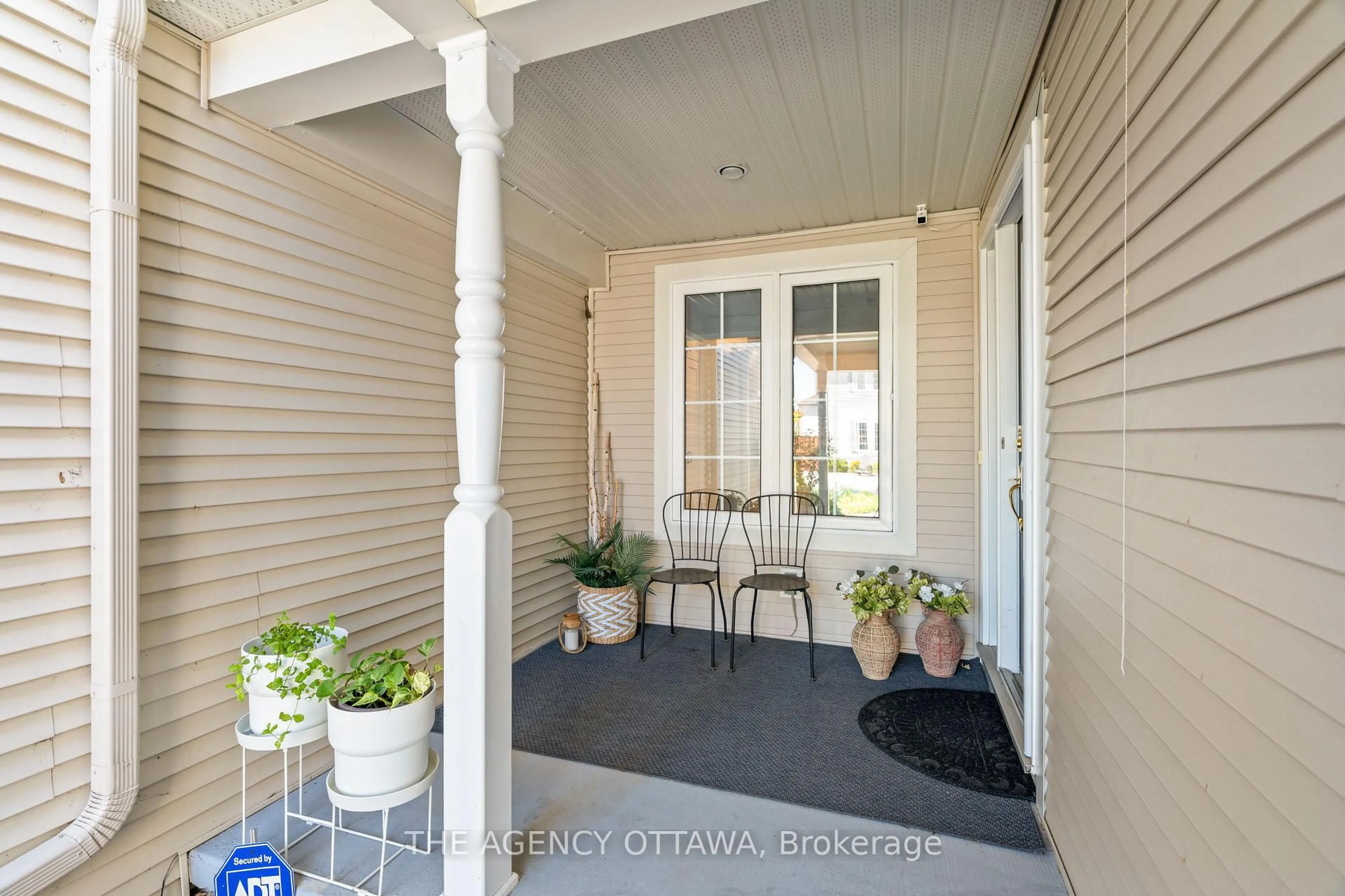 Unknown for 42 Kirkstone Private, Ottawa Ontario K2J 5E7