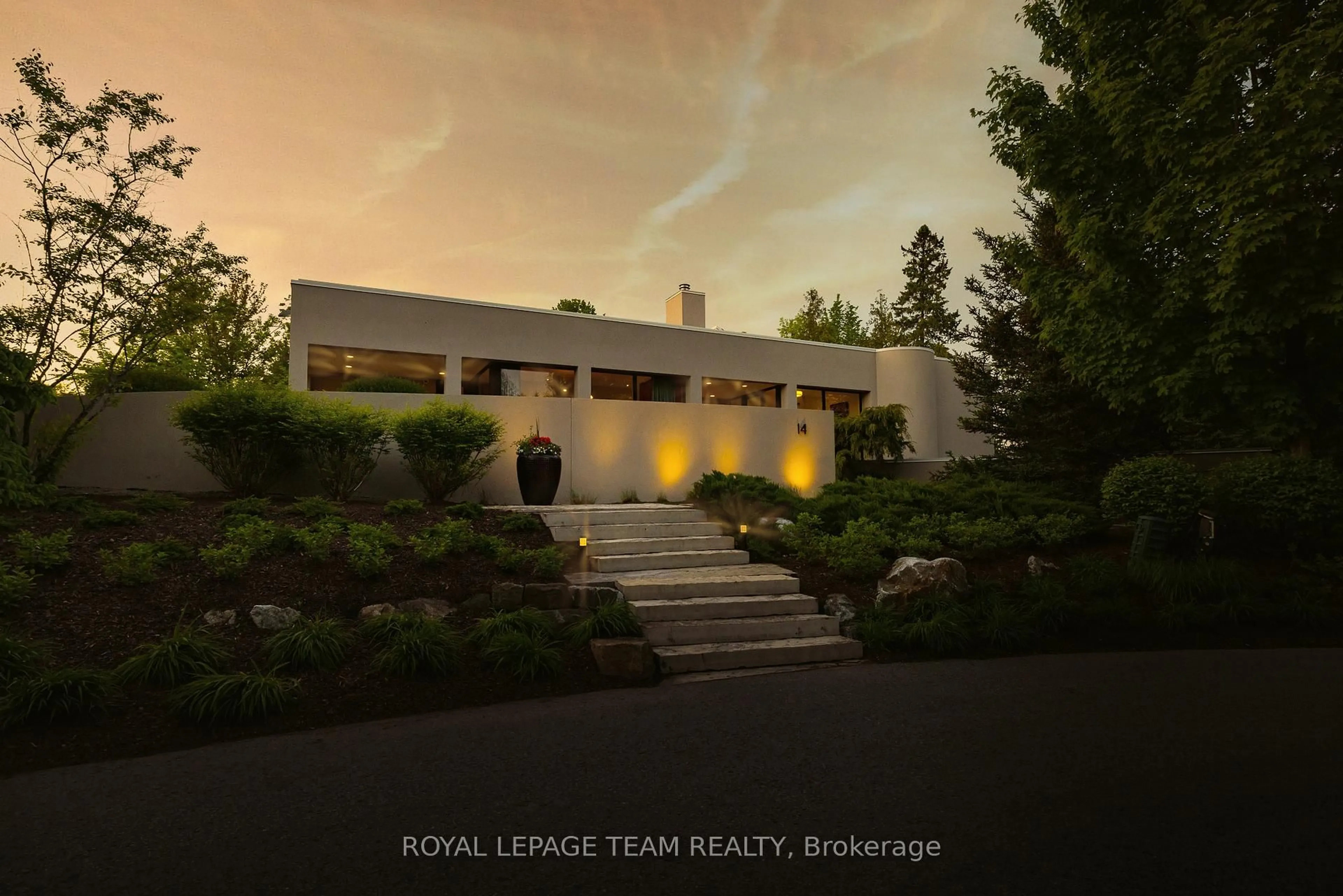 Unknown for 14 Kanata Rockeries Private, Ottawa Ontario K2K 3P4