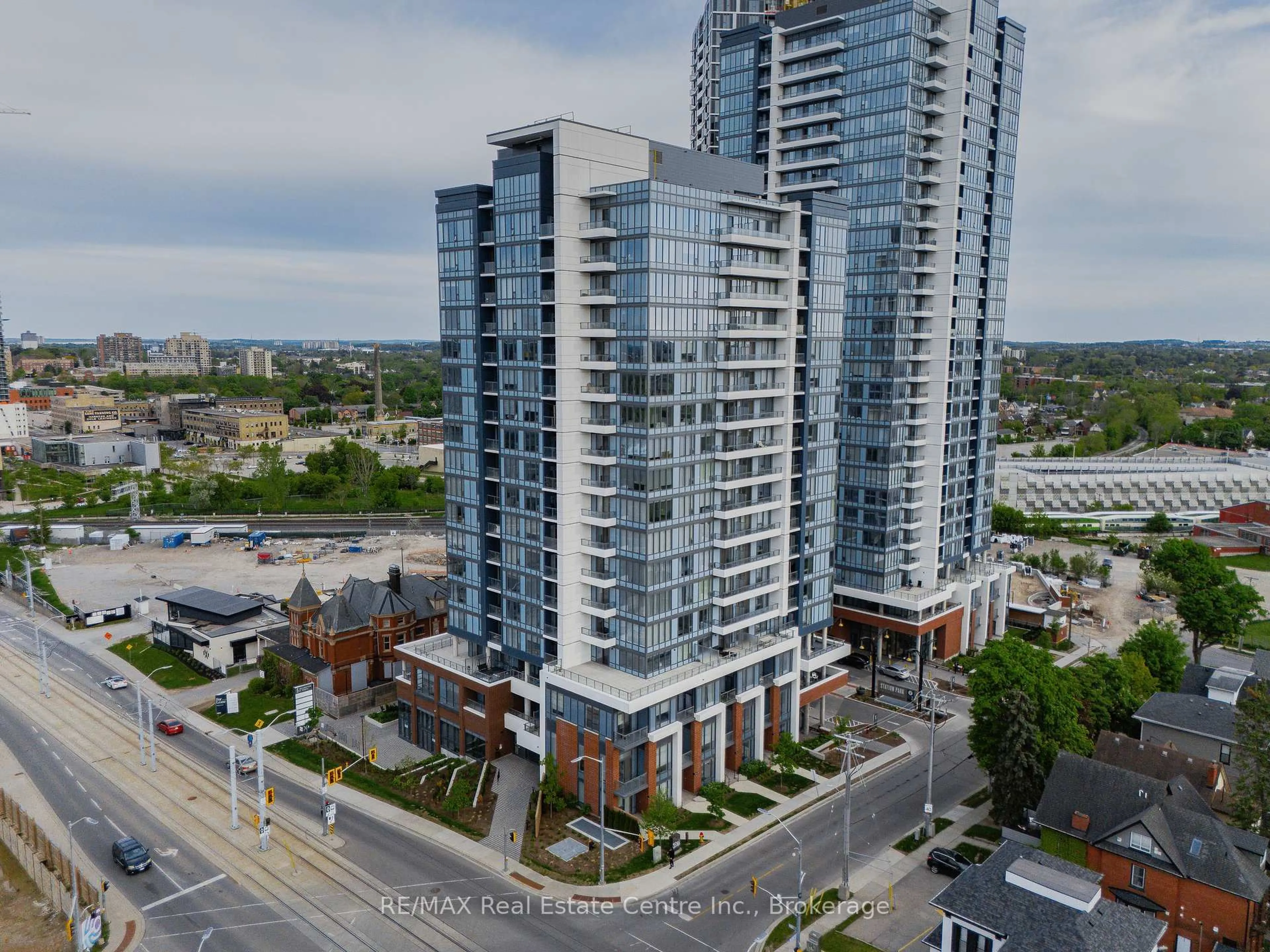 A pic from outside/outdoor area/front of a property/back of a property/a pic from drone, city buildings view from balcony for 5 Wellington St #414, Kitchener Ontario N2G 0E3