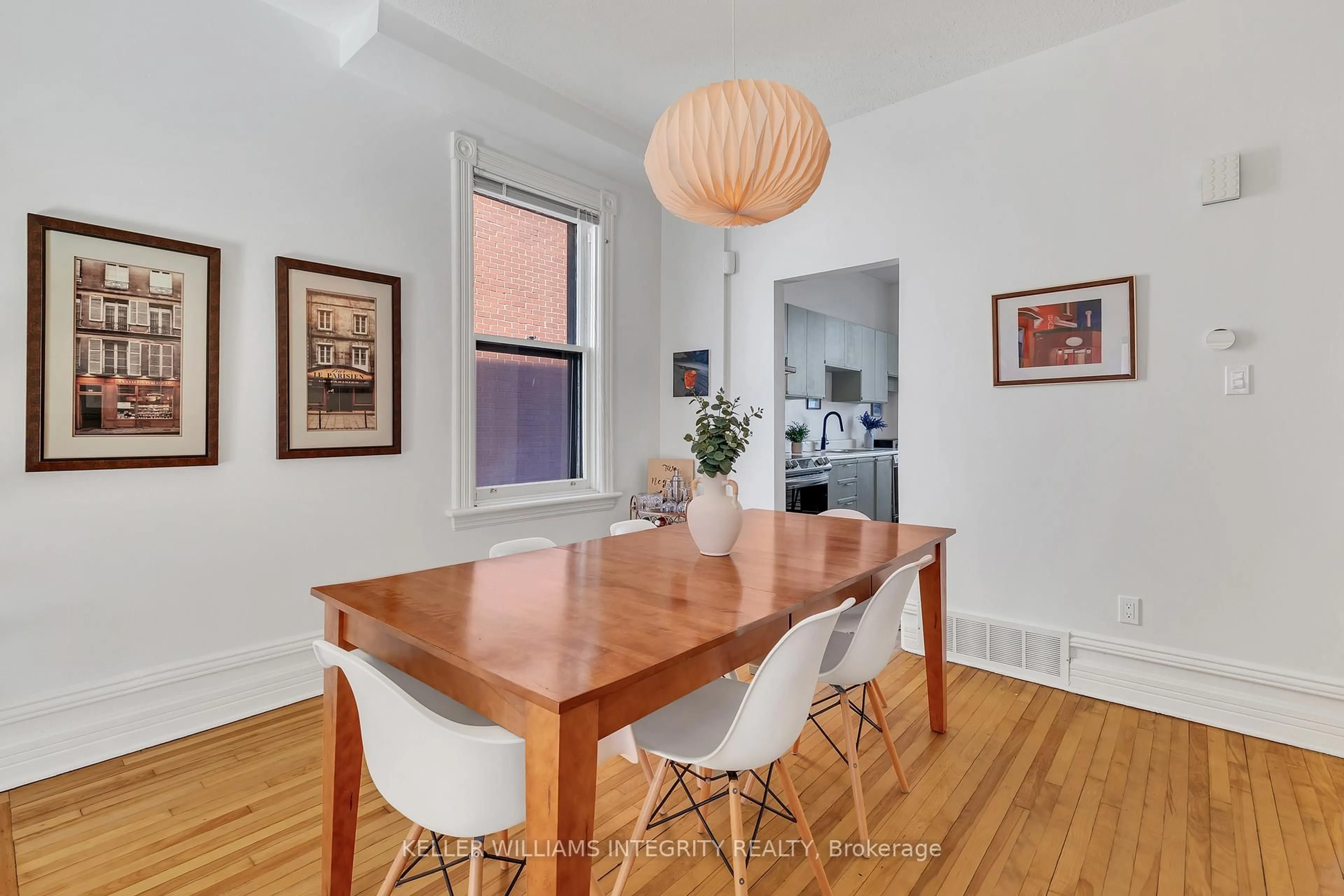 Dining room, wood/laminate floor for 88 King Edward Ave, Ottawa Ontario K1N 7K7