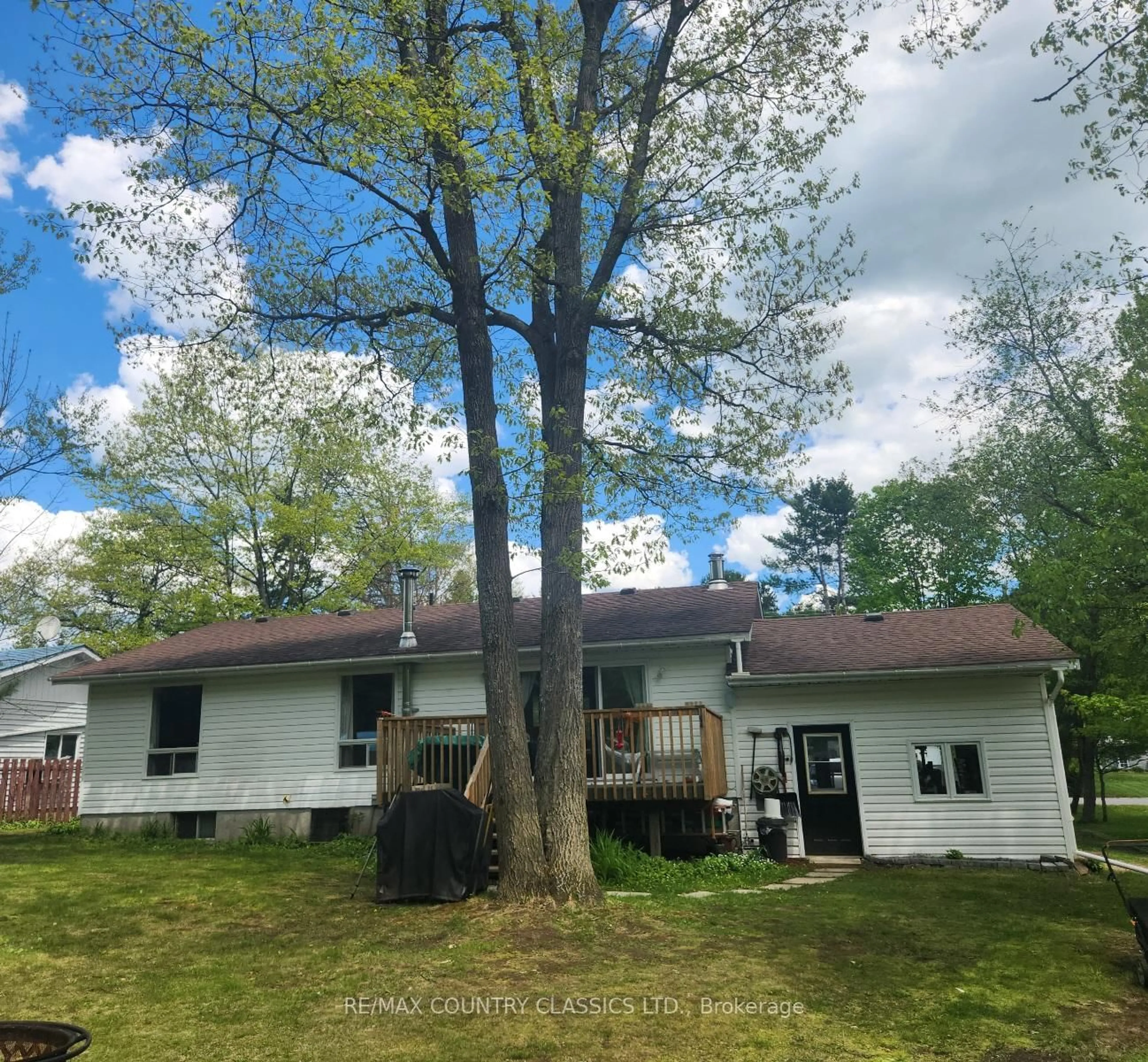 Home with vinyl exterior material, forest/trees view for 351 Chemaushgon Rd, Bancroft Ontario K0L 1C0
