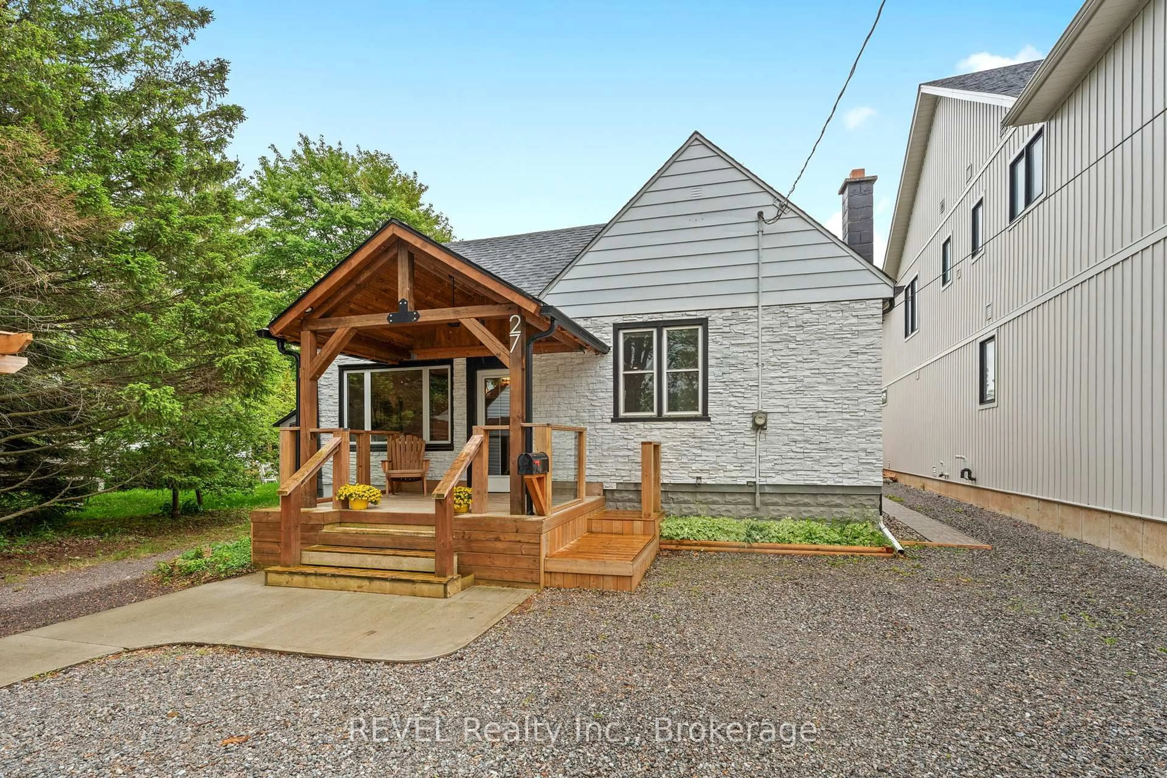 Unknown for 27 Sumbler Rd, Welland Ontario L3C 3P1