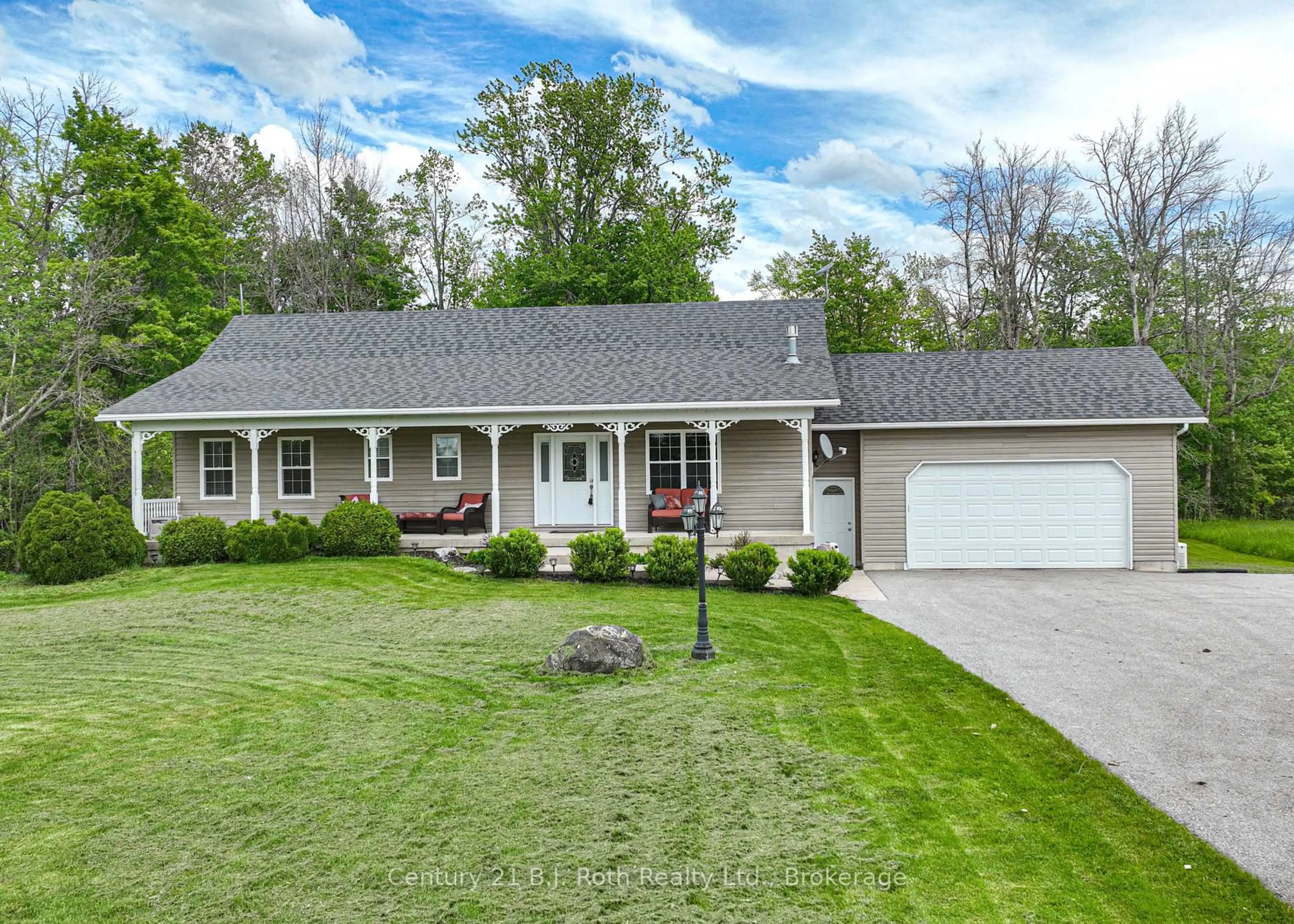 Home with vinyl exterior material, street for 3516 Kirkfield Rd, Kawartha Lakes Ontario L0K 1W0