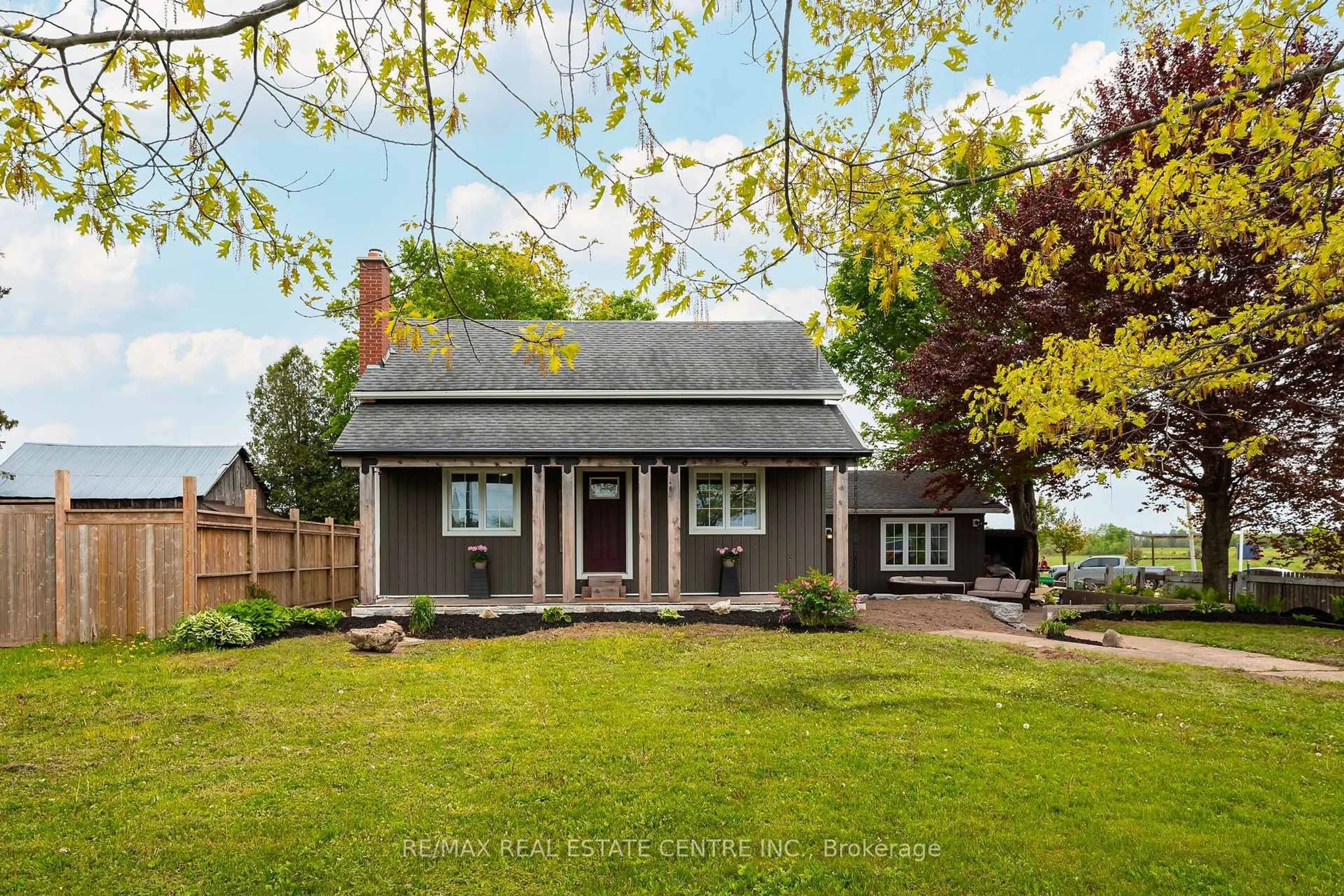 A pic from outside/outdoor area/front of a property/back of a property/a pic from drone, unknown for 185452 Grey Road 9 Rd, Southgate Ontario N0C 1B0