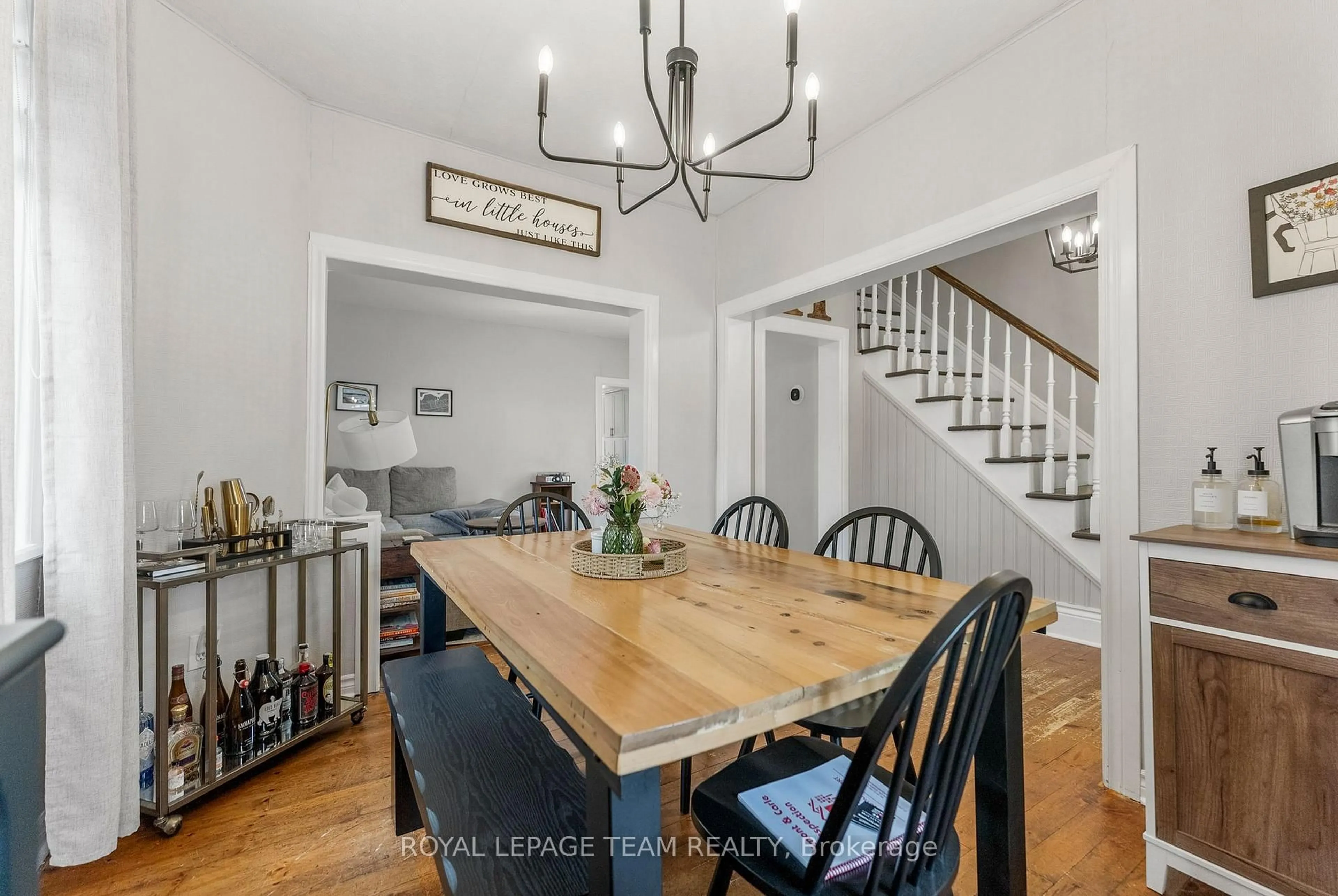 Dining room, unknown for 79 Russell St, Arnprior Ontario K7S 2J5