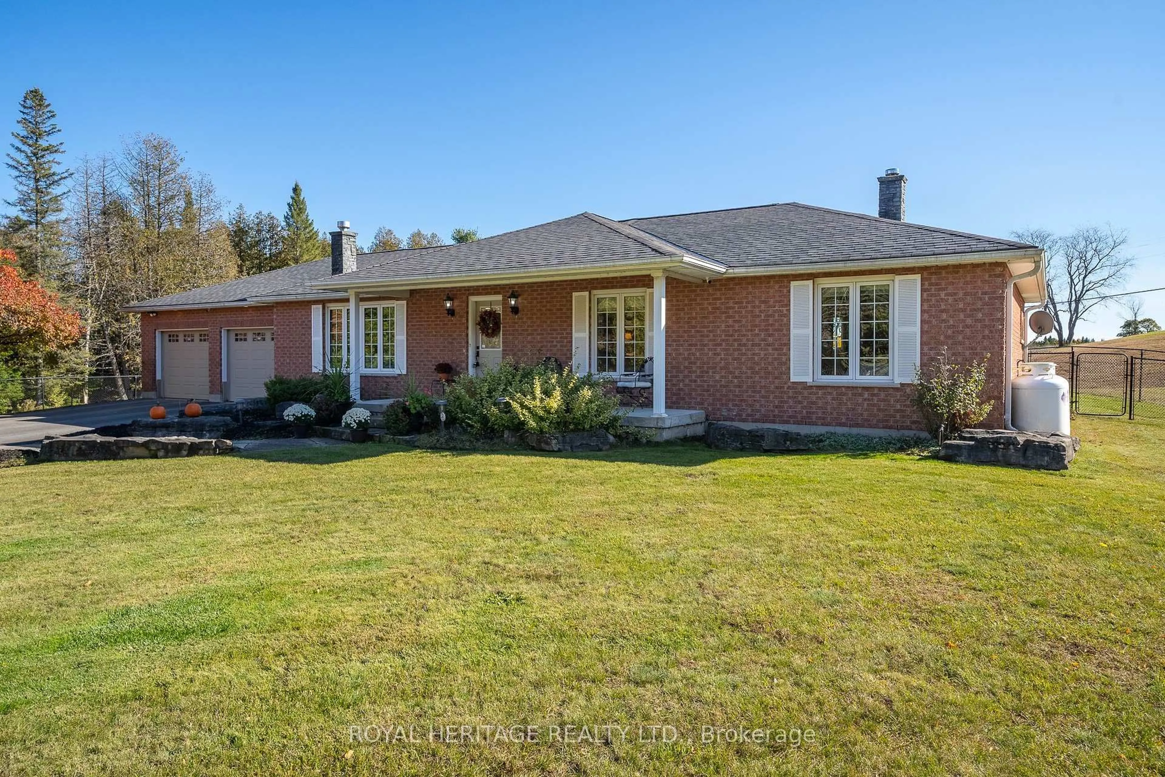 Home with brick exterior material, unknown for 26 BACK BAY Rd, Trent Lakes Ontario K0M 2W0