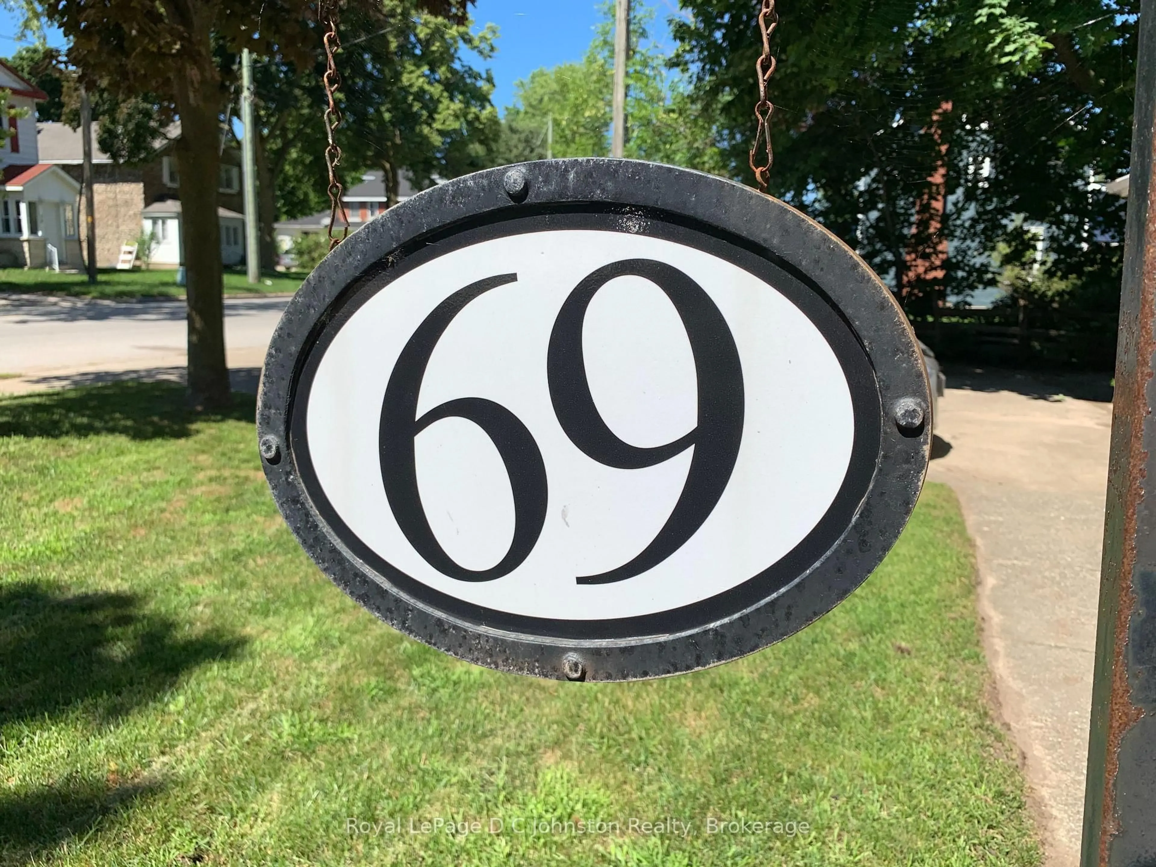 Unknown for 69 Albert St, Saugeen Shores Ontario N0H 2L0