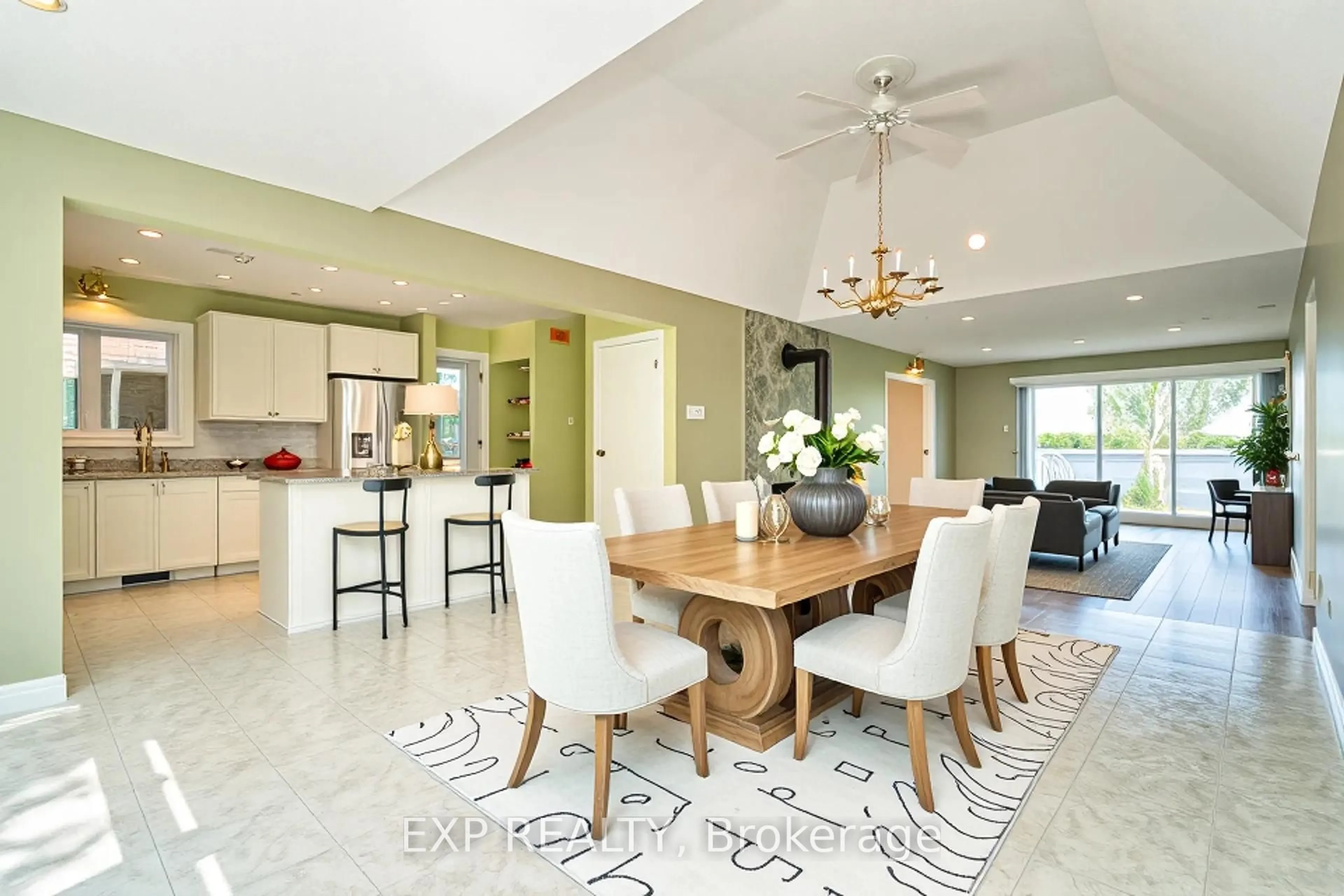Open concept kitchen, ceramic/tile floor for 2577 Regional 174 Rd, Ottawa Ontario K4C 1E5