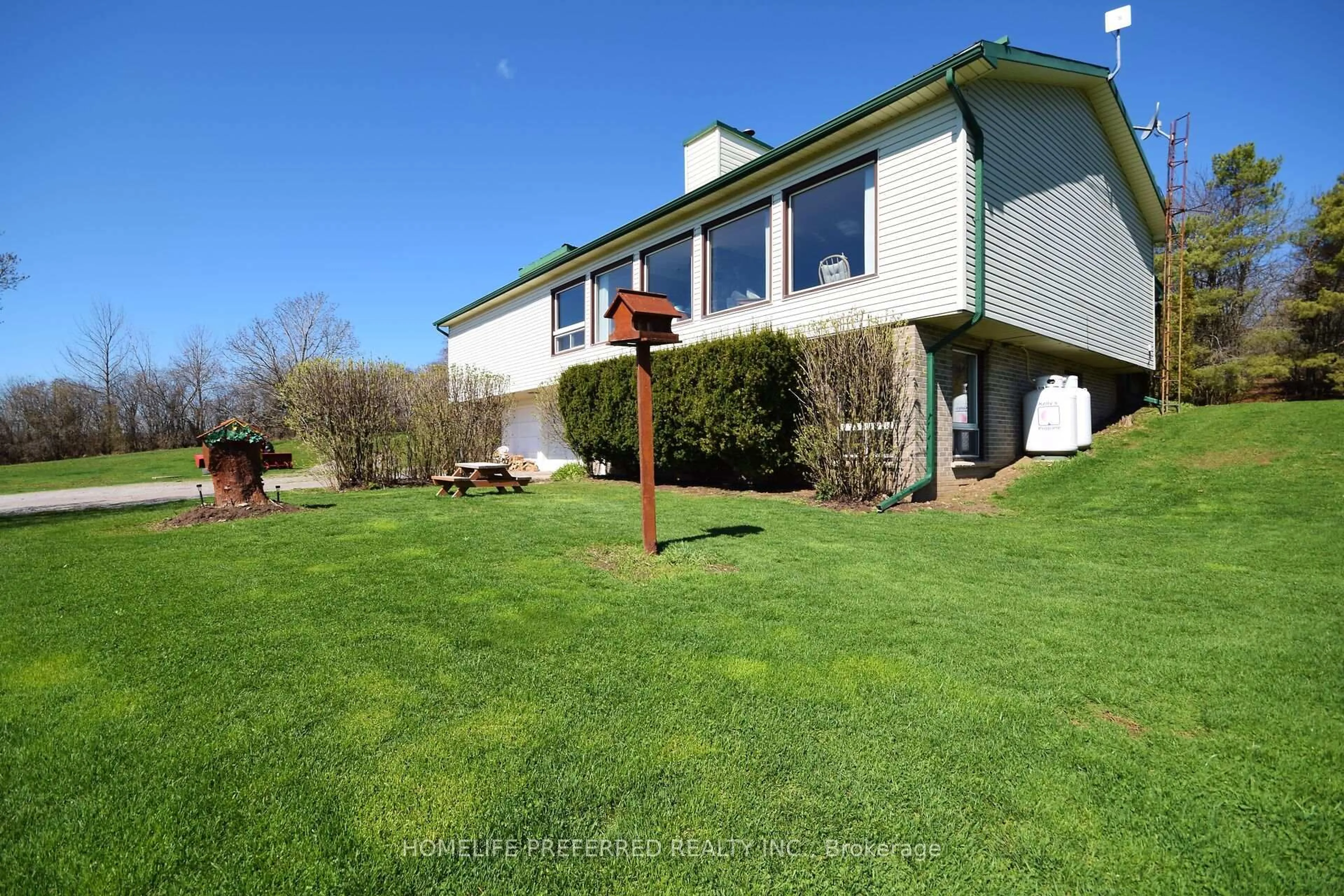 A pic from outside/outdoor area/front of a property/back of a property/a pic from drone, unknown for 1640 County 21 Rd, Cavan Monaghan Ontario L0A 1G0
