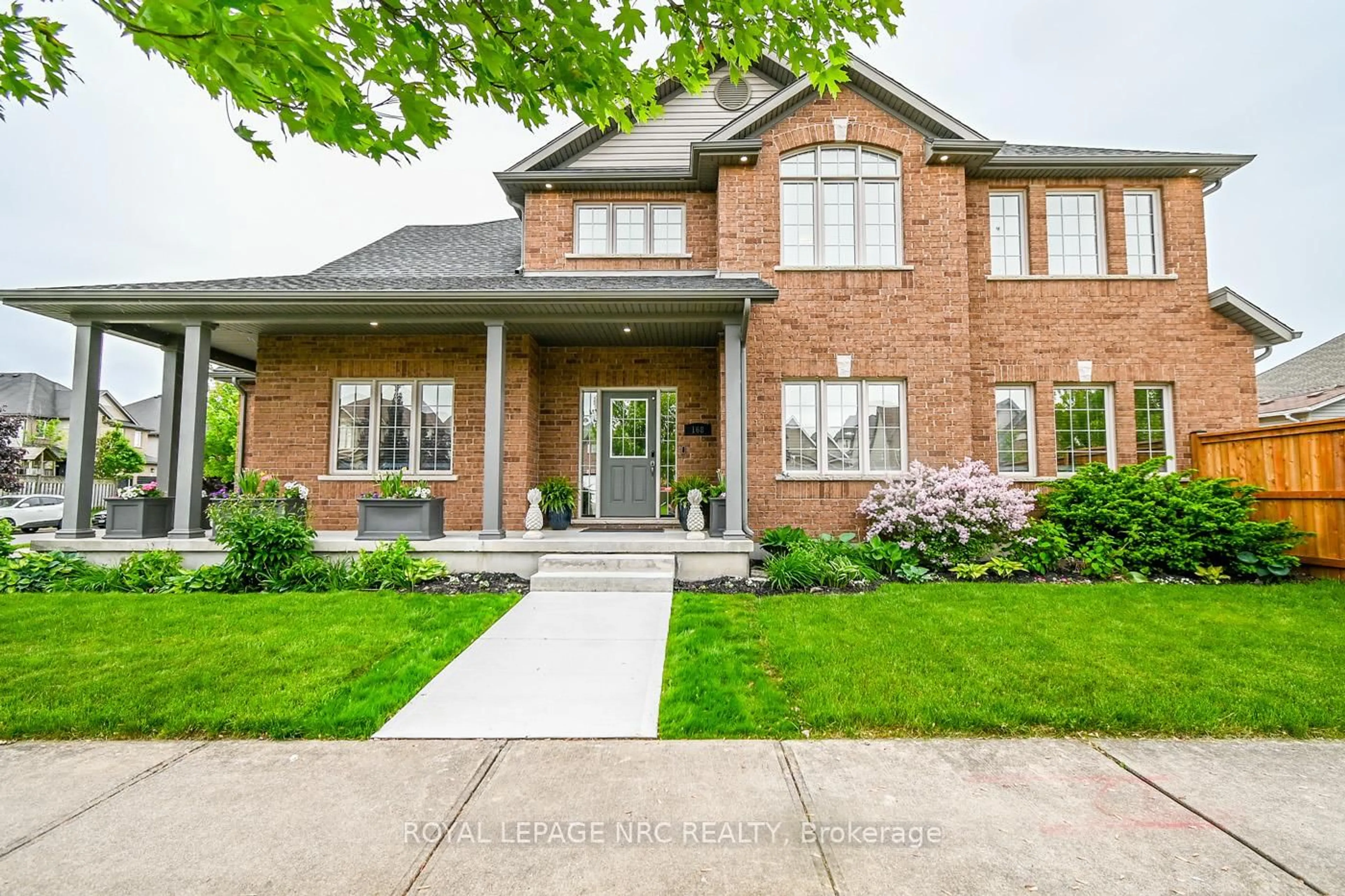 Home with brick exterior material, street for 168 Tuliptree Rd, Thorold Ontario L2V 5E6