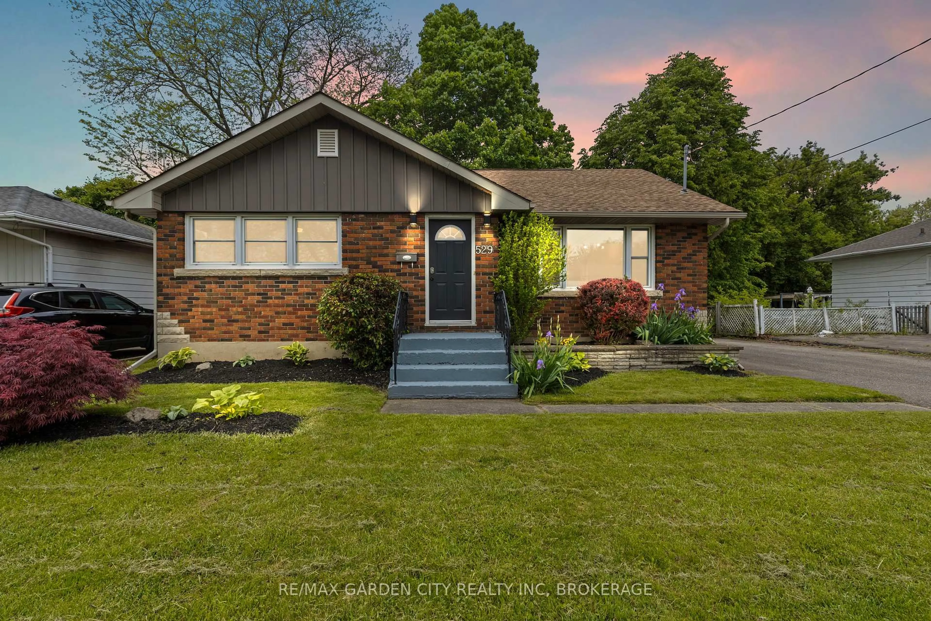 Home with brick exterior material, street for 529 Bunting Rd, St. Catharines Ontario L2M 3A7