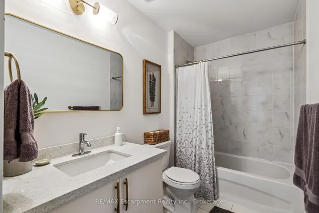 Additional property image - 54 Nisbet Blvd Unit 31