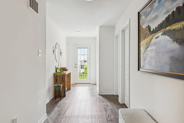 Additional property image - 54 Nisbet Blvd Unit 31