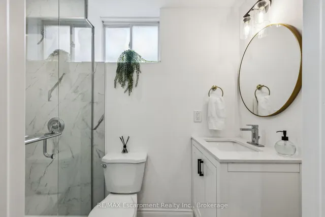 Additional property image - 54 Nisbet Blvd Unit 31