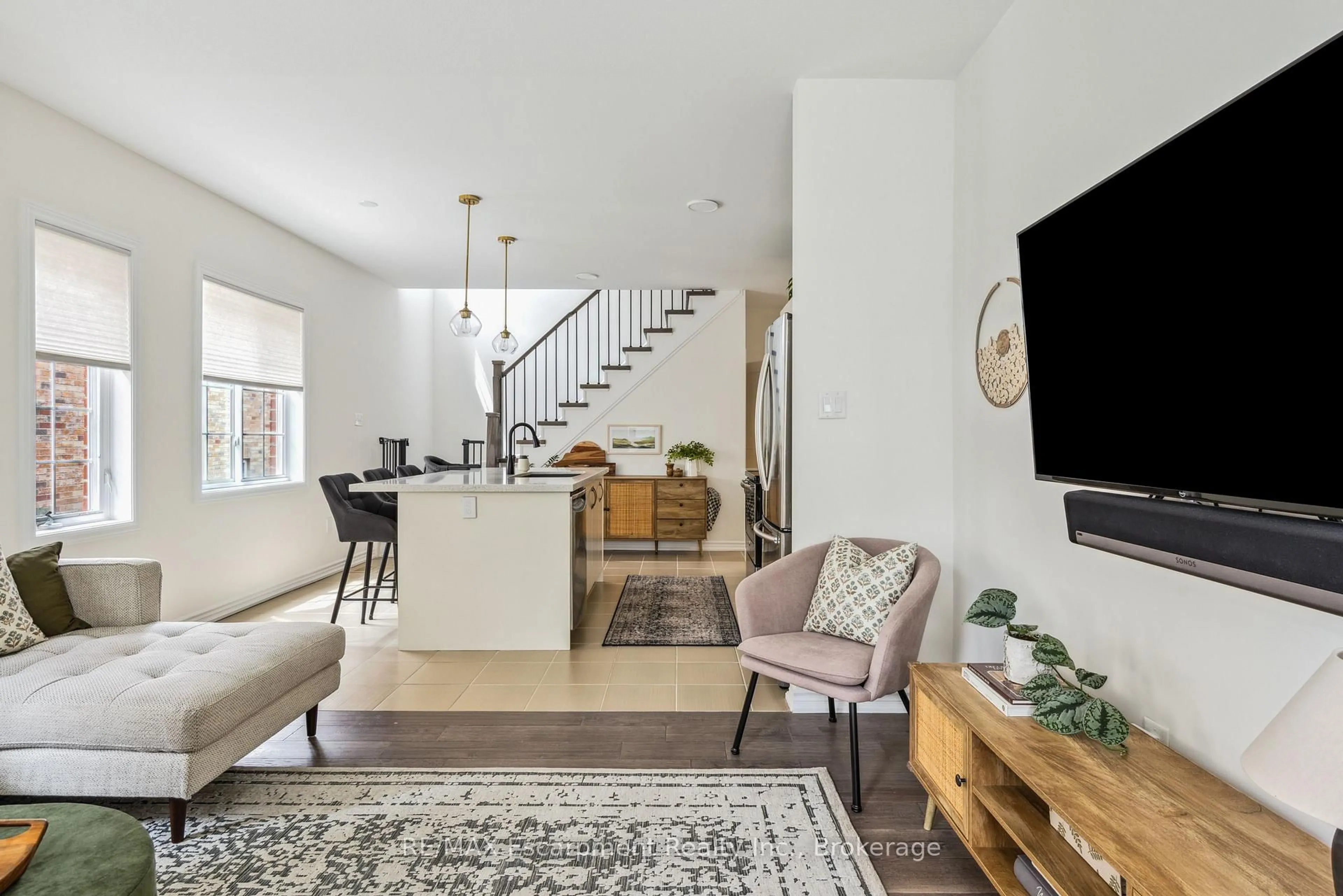 Open concept kitchen, unknown for 54 Nisbet Blvd #31, Hamilton Ontario L8B 0Y3